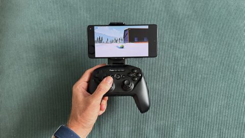 SteelSeries Stratus+ review: a mobile controller that forgets the mobile bit
