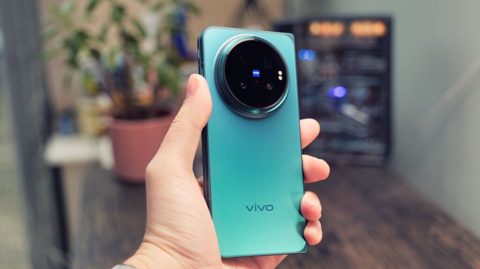 The Vivo X Fold 6 takes better photos than my iPhone 18 Pro and weighs less than the iPhone Duo — I’m obsessed