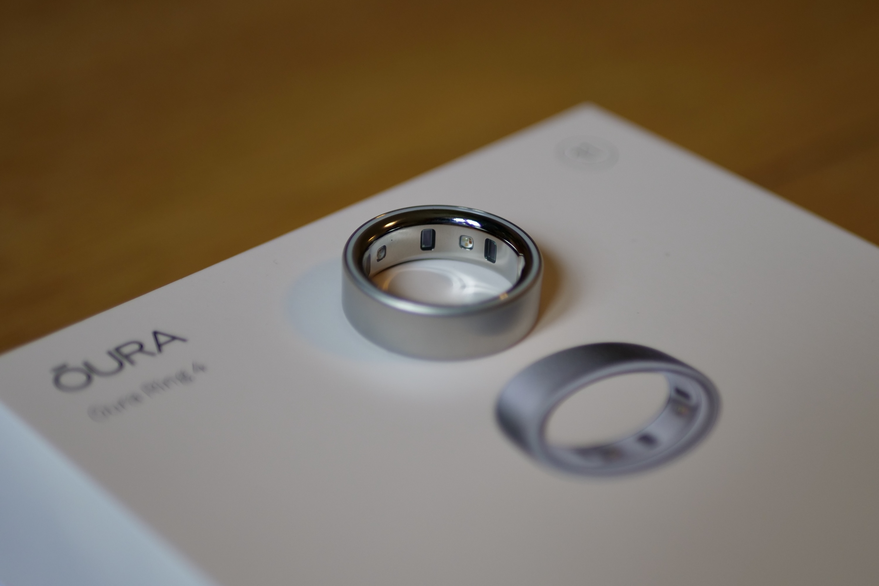 The side of the Oura Ring 4.