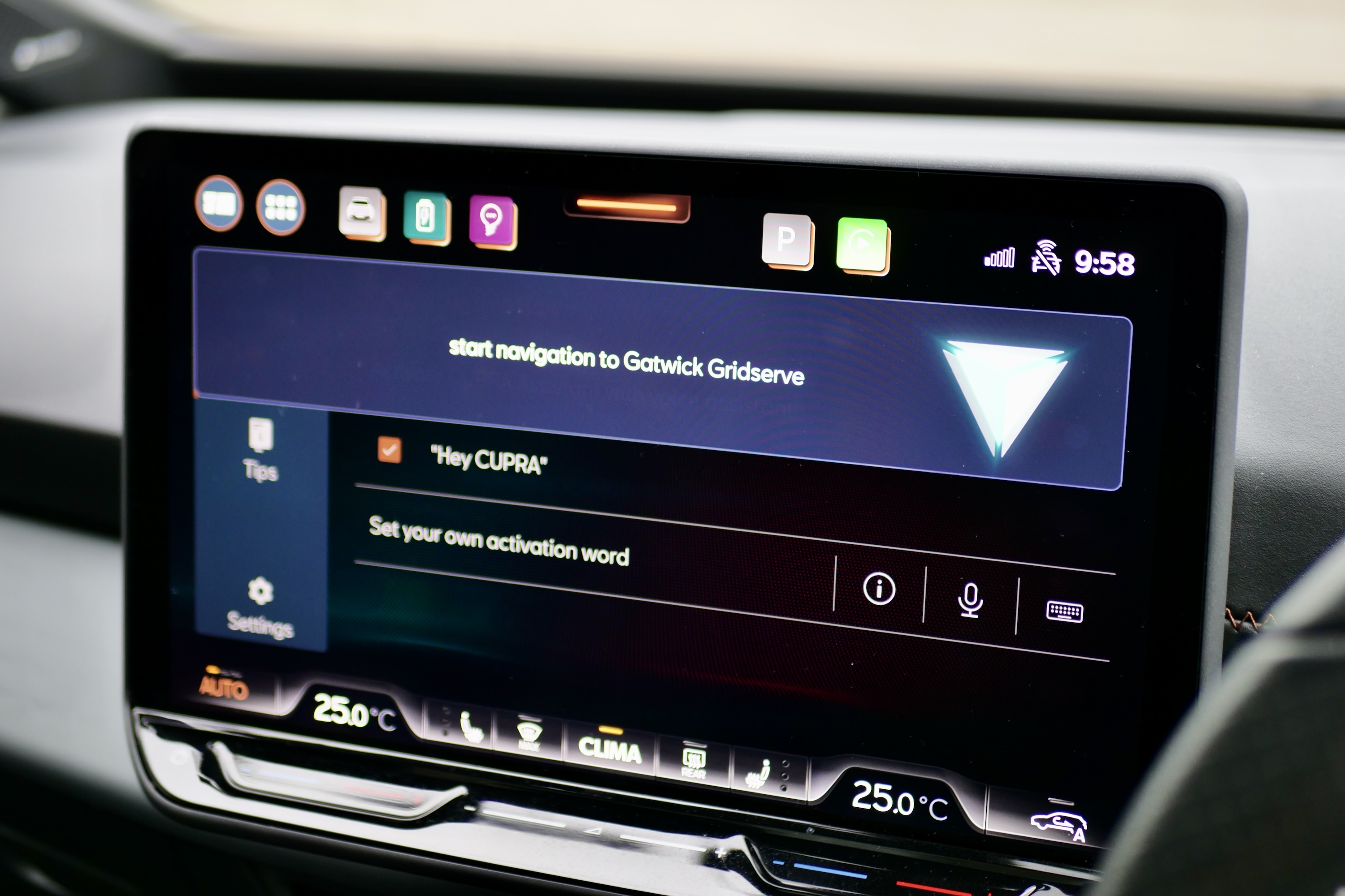 Using voice control in the Cupra Born VZ.