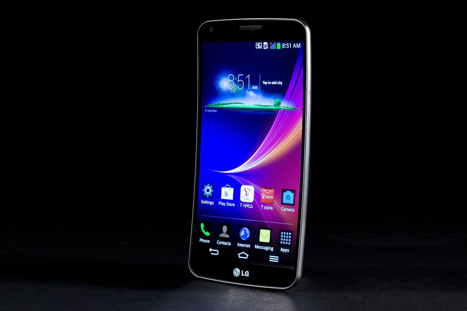The LG G Flex with curve visible.
