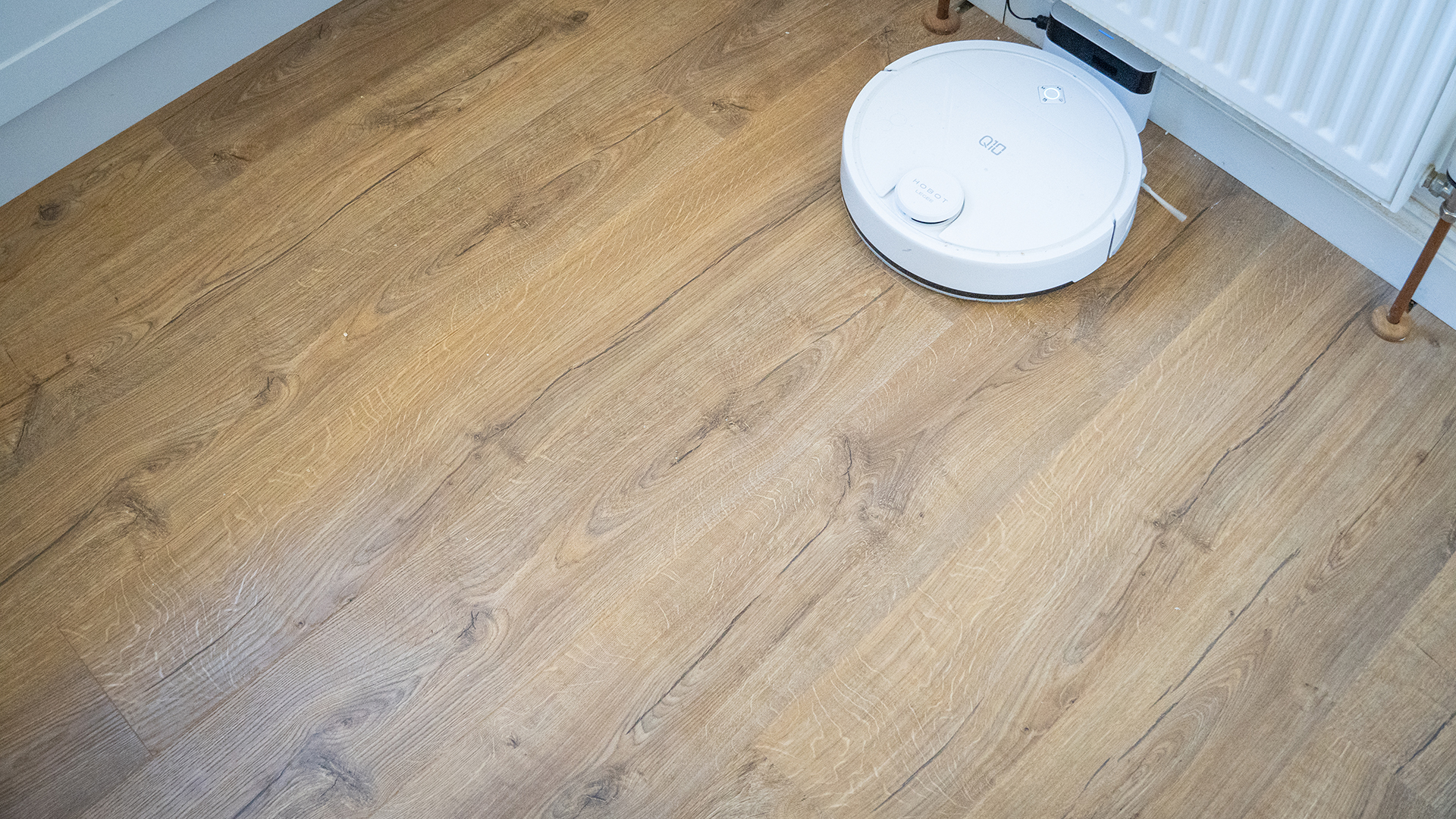 No water on hard floor after mopping test