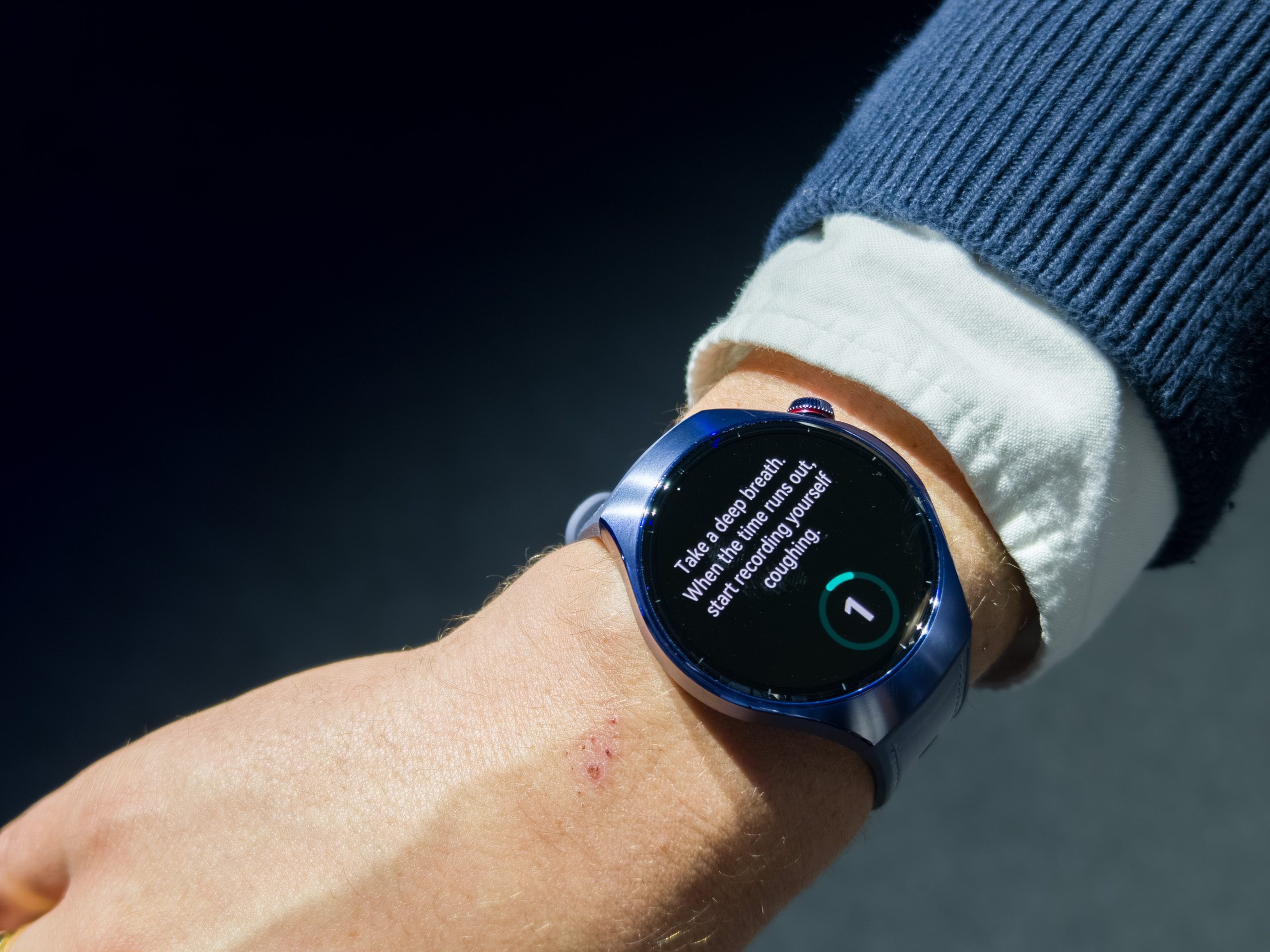 60-second health check in progress on the Huawei Watch 5