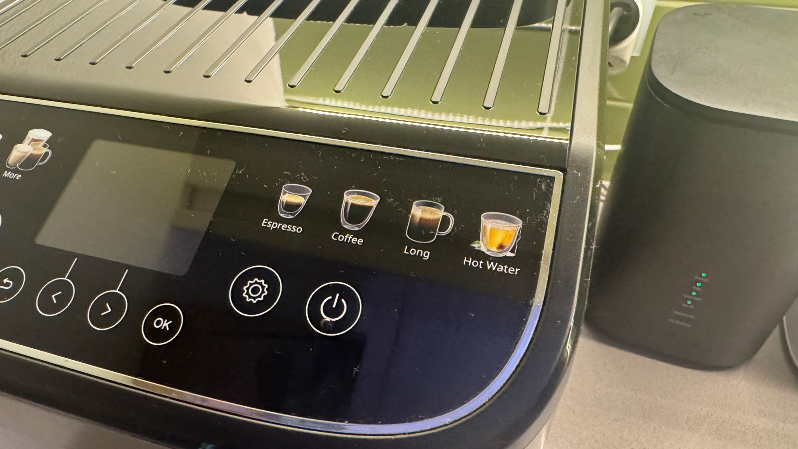 Drink choices on the De'Longhi Magnifica Evo Next coffee machine.
