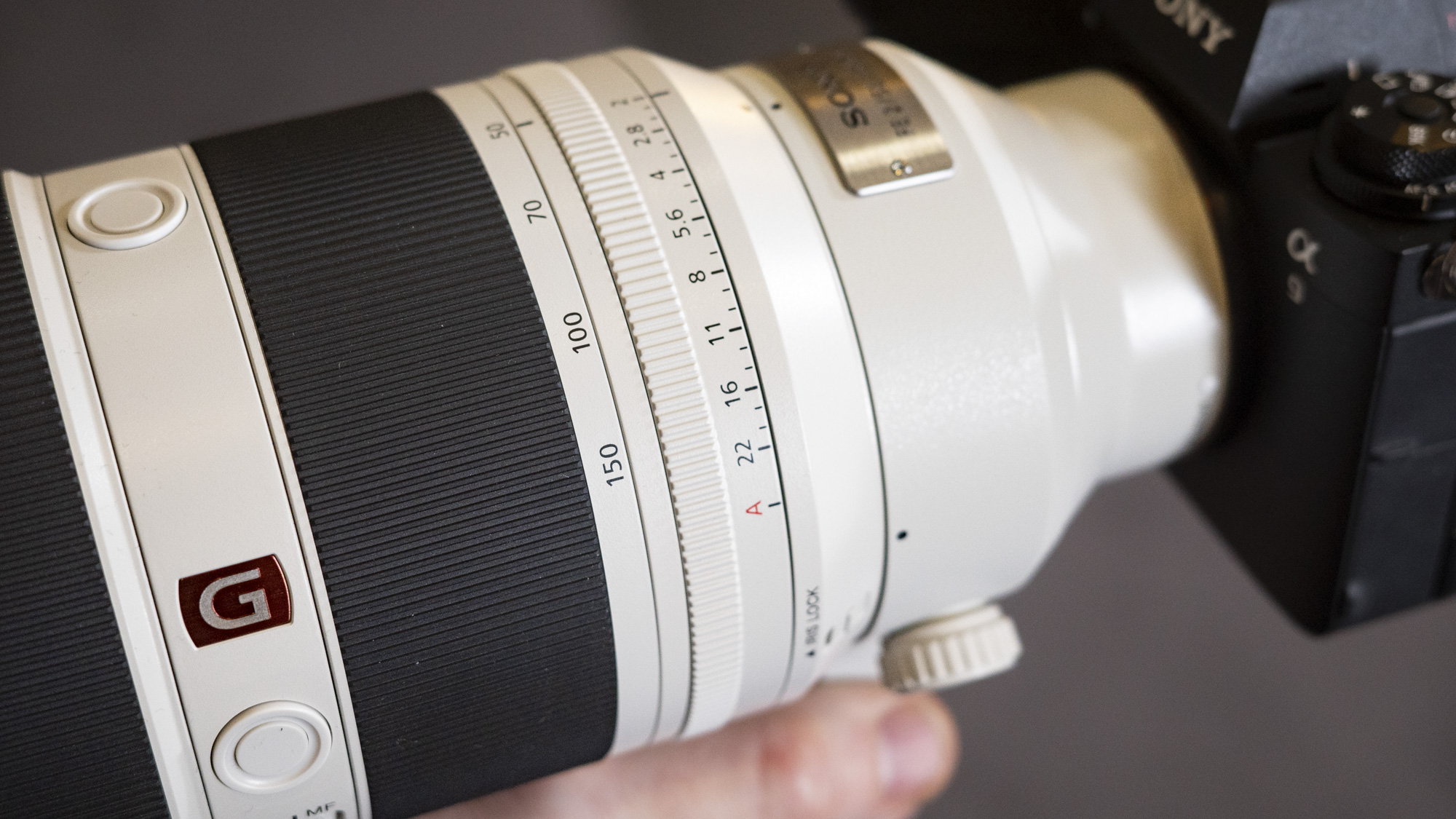 Close up of the Sony FE 50-150mm F2 GM lens' controls