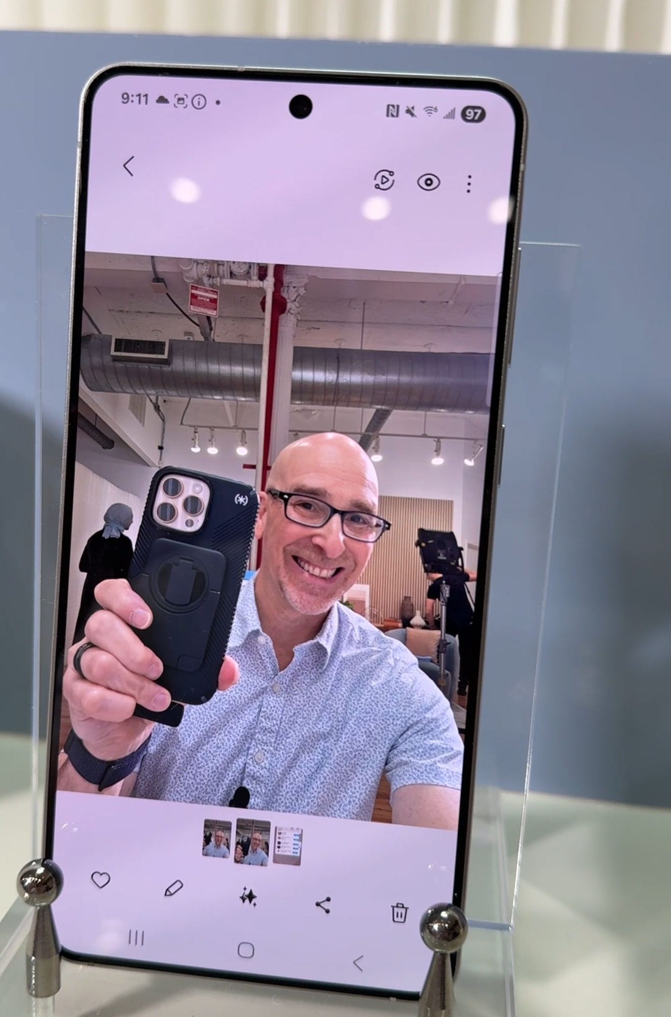 Samsung Galaxy S25 Edge camera views