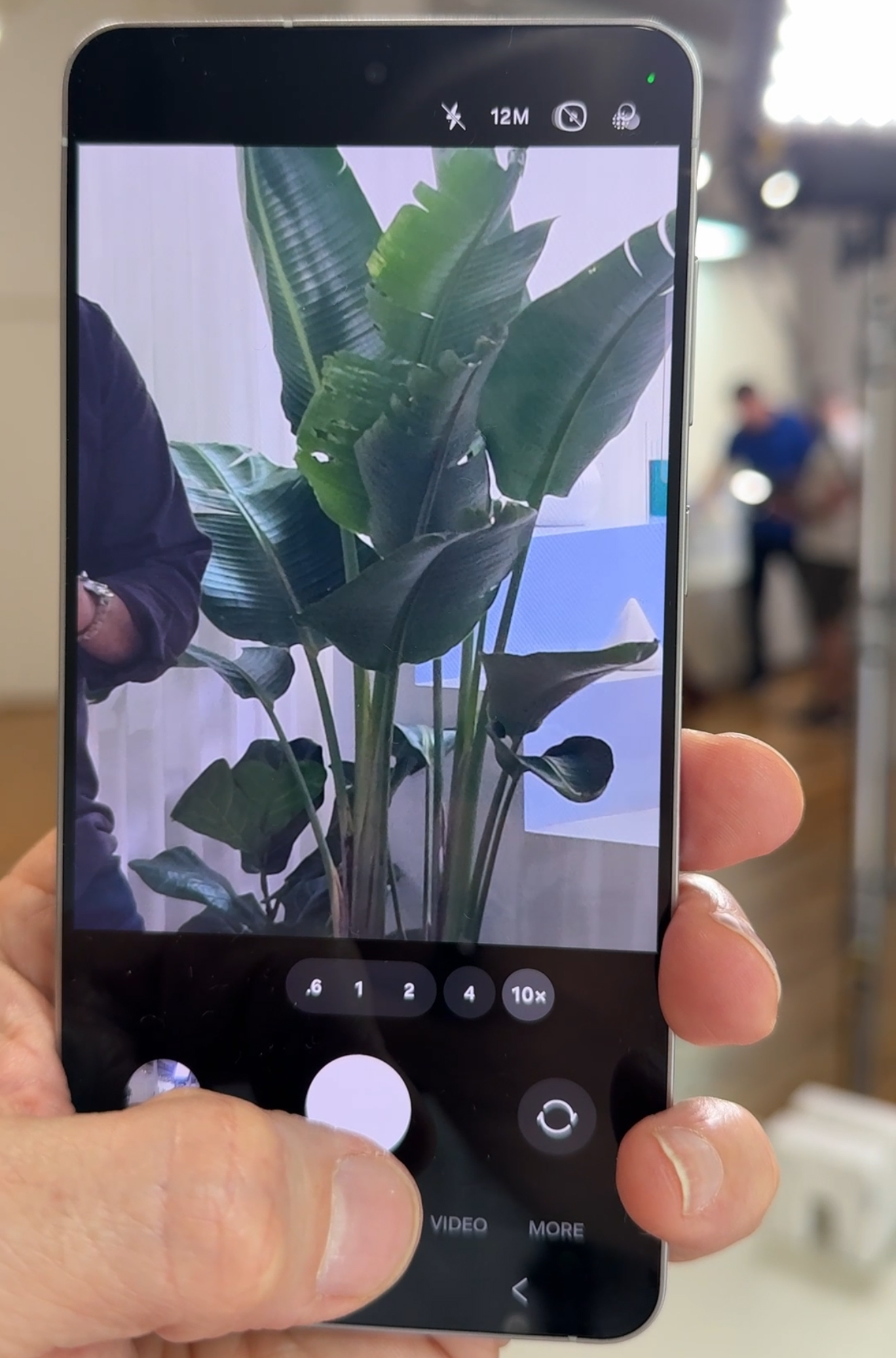 Samsung Galaxy S25 Edge camera views