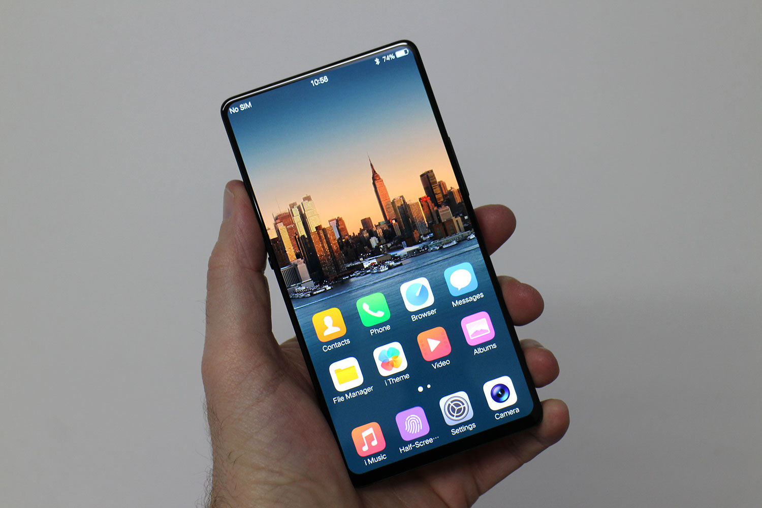 Vivo Apex in the hands of a person.,