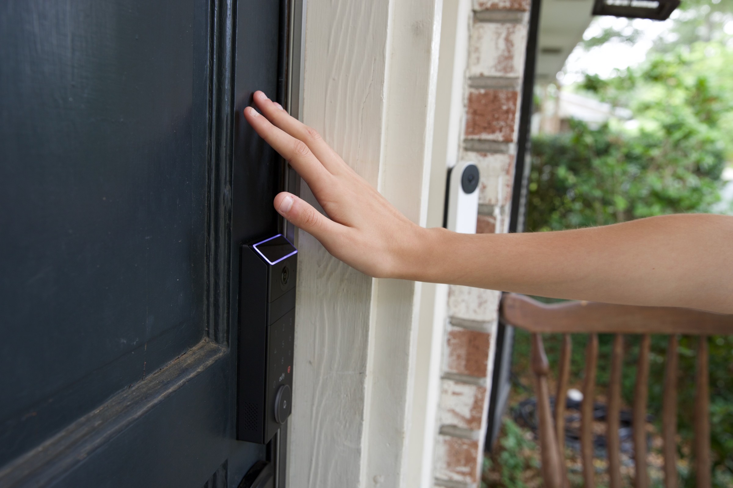 Palm unlock worked quickly and reliably once we got the hang of it.