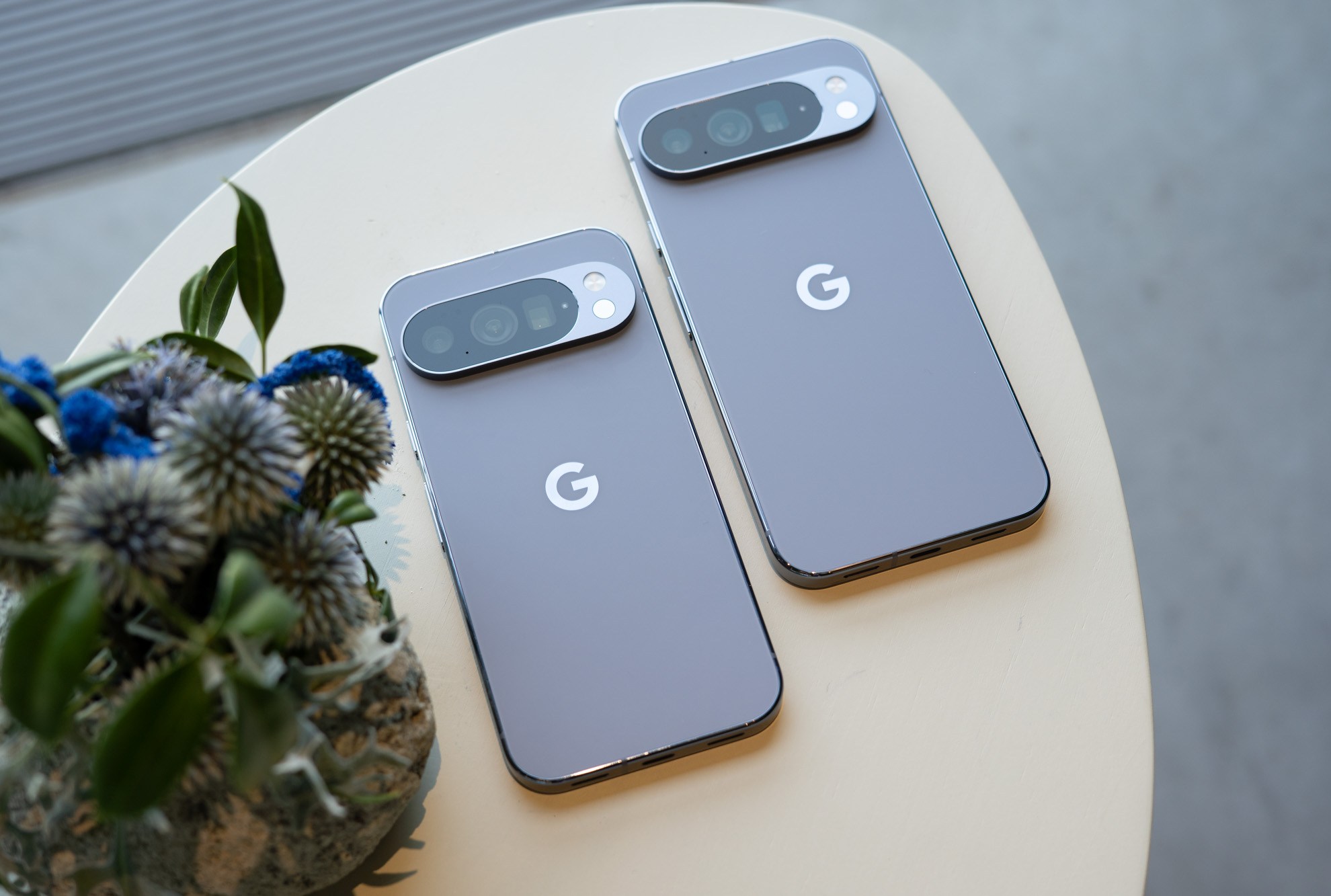 Google Pixel 10 Pro and Pixel 10 Pro XL side by side