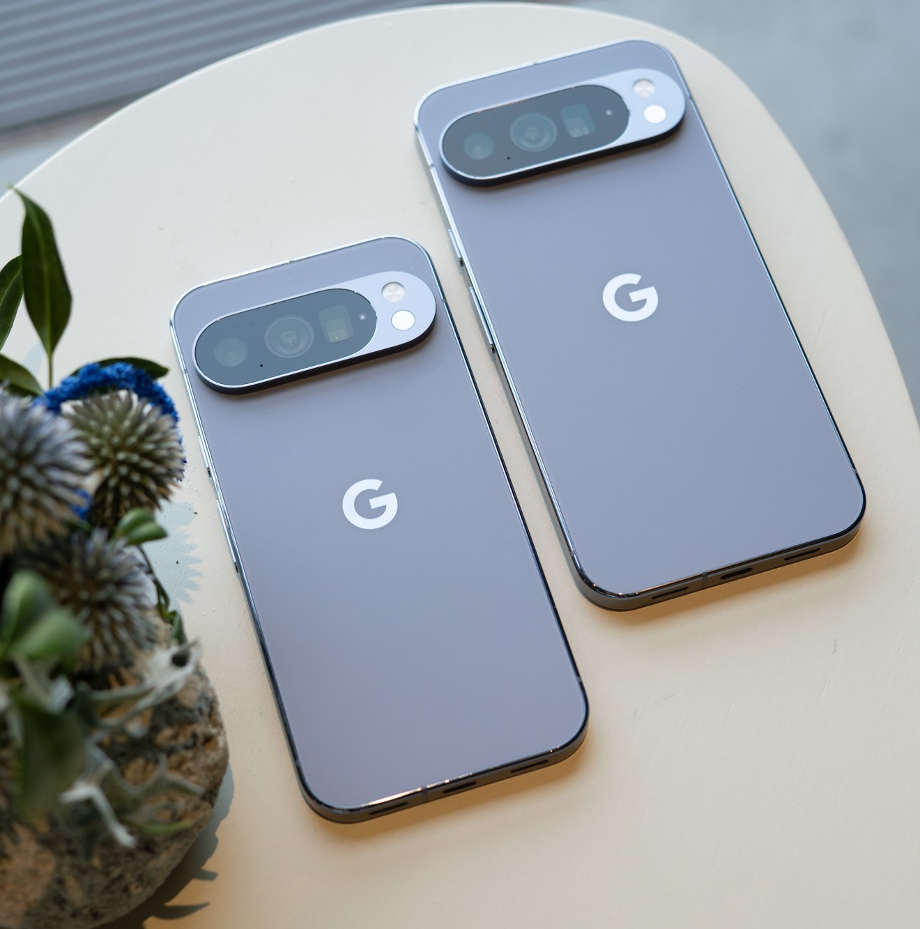 Google Pixel 10 Pro and Pixel 10 Pro XL side by side