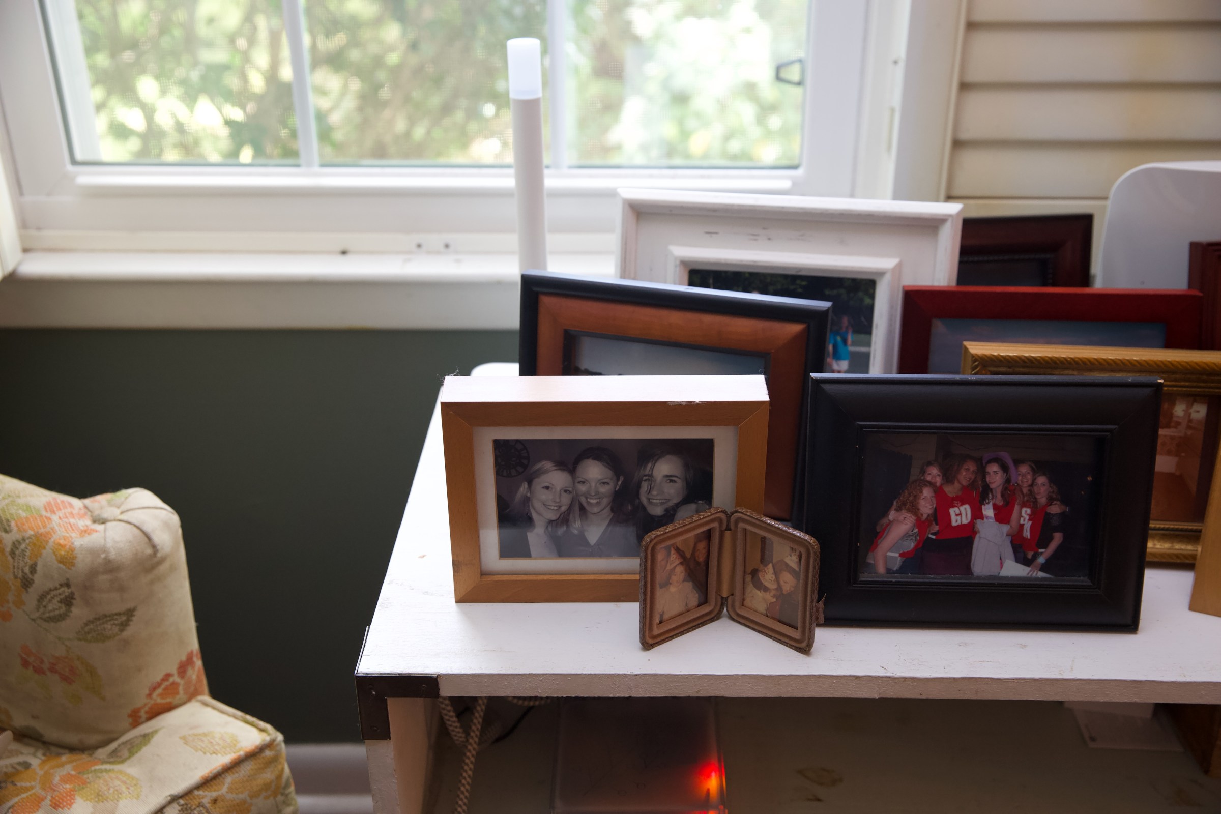 While the ZWA-2 looks fancy, its limited placement options made it hard to fit into my home decor.