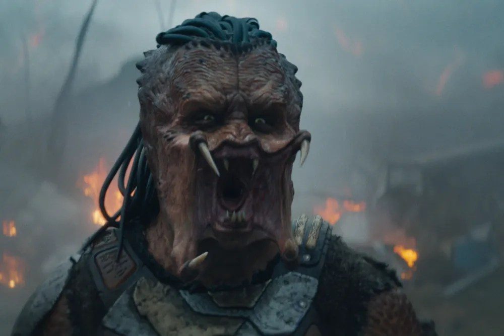 Dek howling in Predator Badlands.