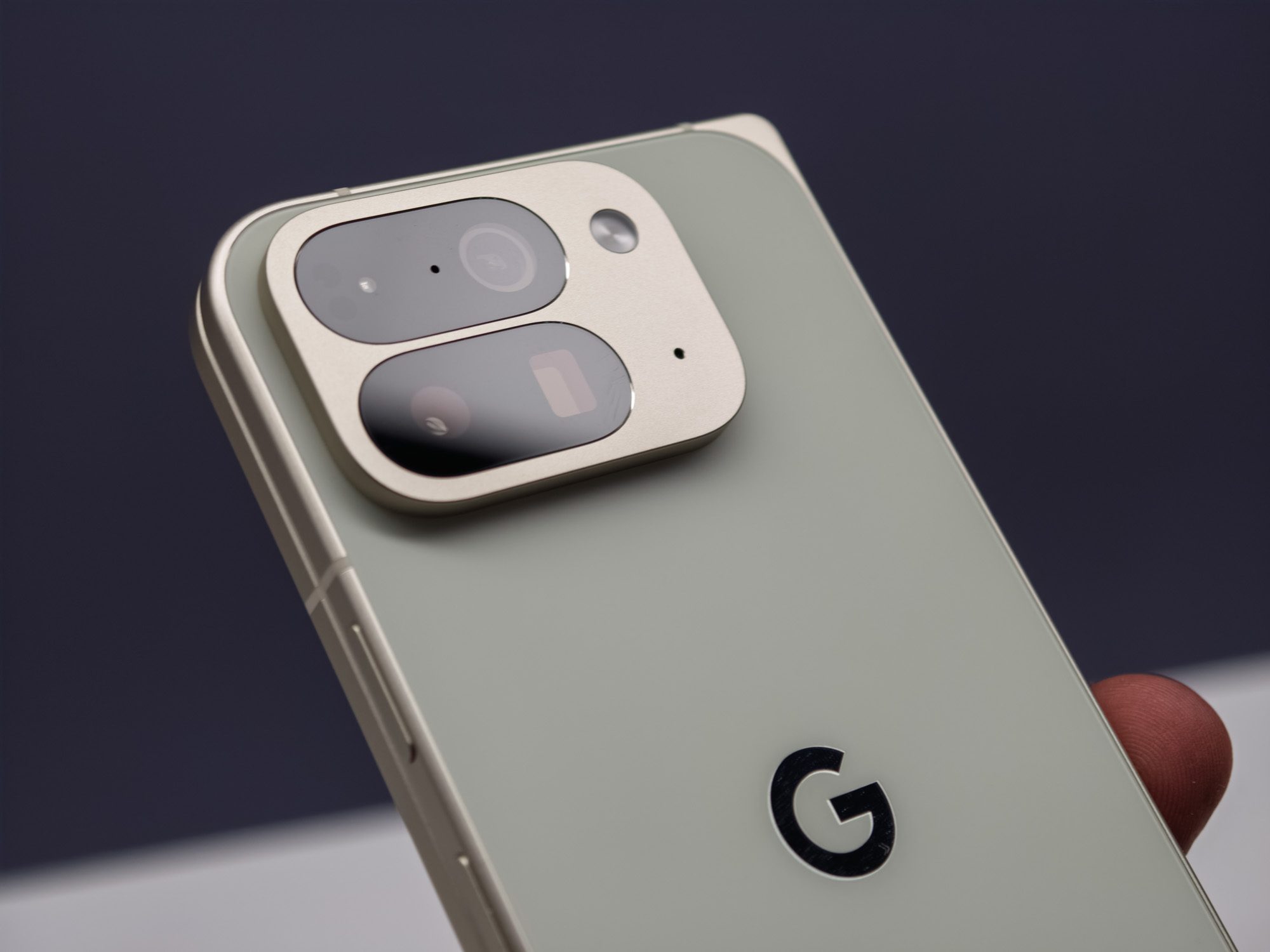 Google Pixel 10 Pro Fold in Jade