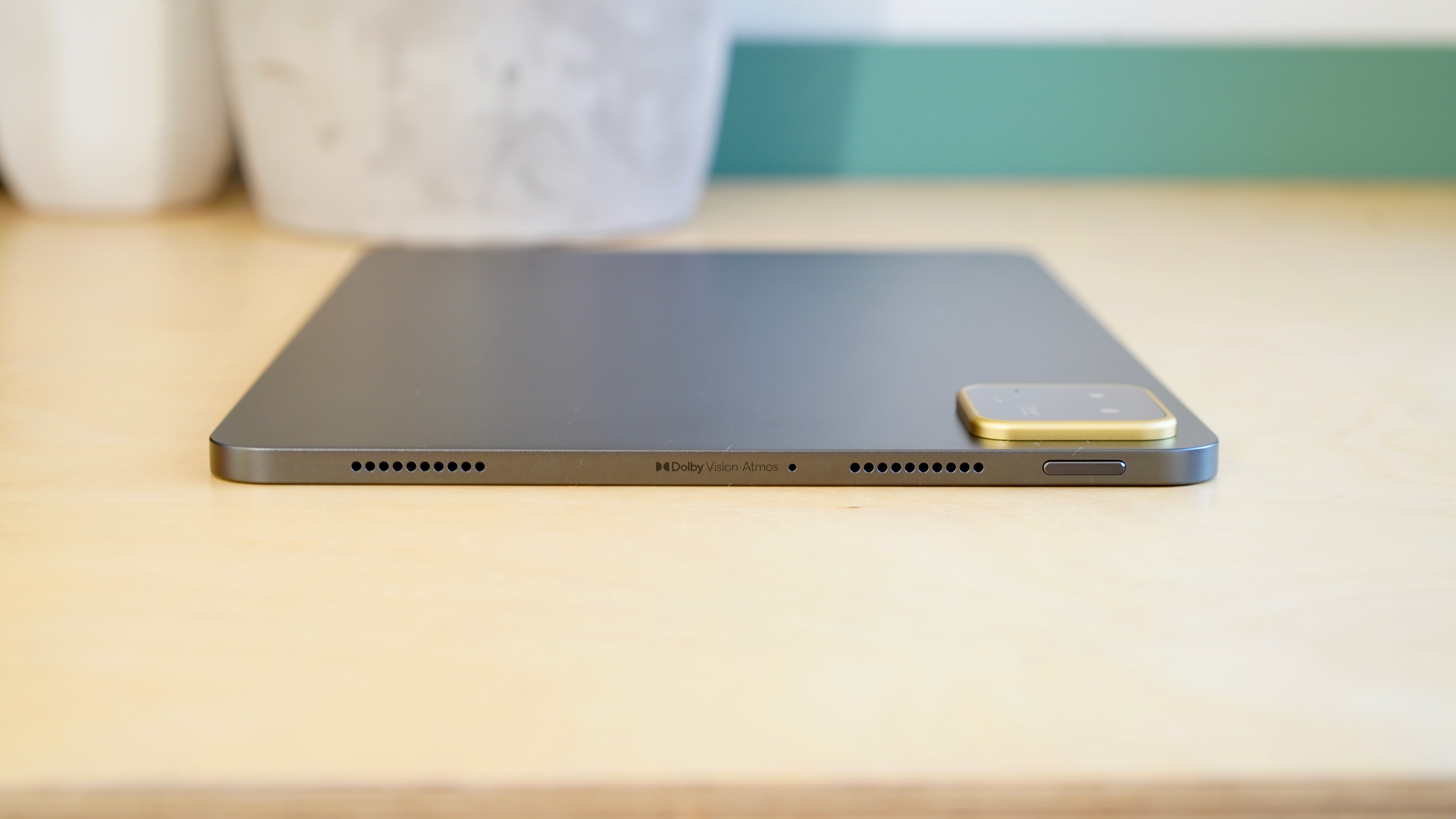 Review images of the Poco Pad X1