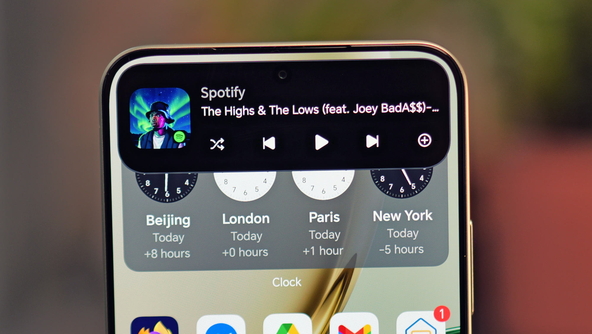 Product shots of the Honor Magic 8 Lite