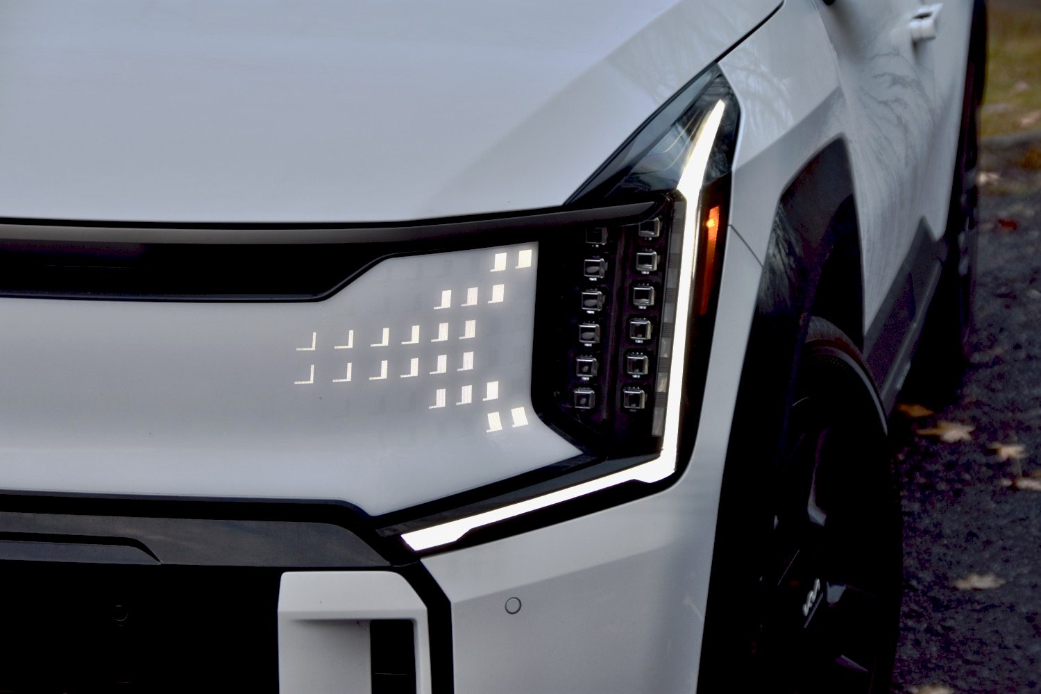 2026 Kia EV9 headlight.