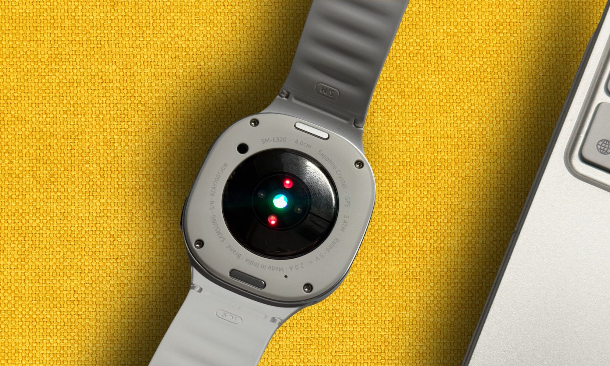 Sensing lights on Samsung Galaxy Watch 8.