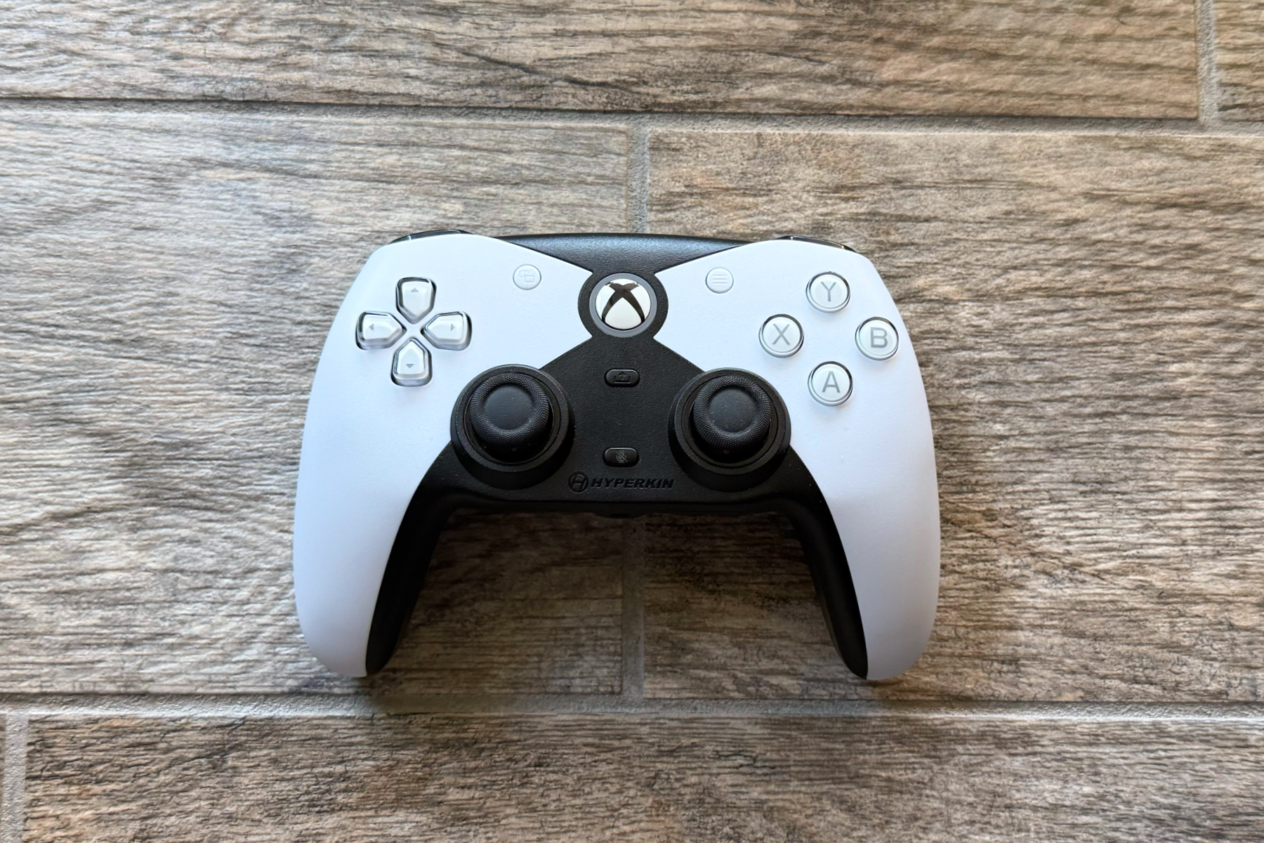 Hyperkin’s Competitor Xbox controller on a gray background.