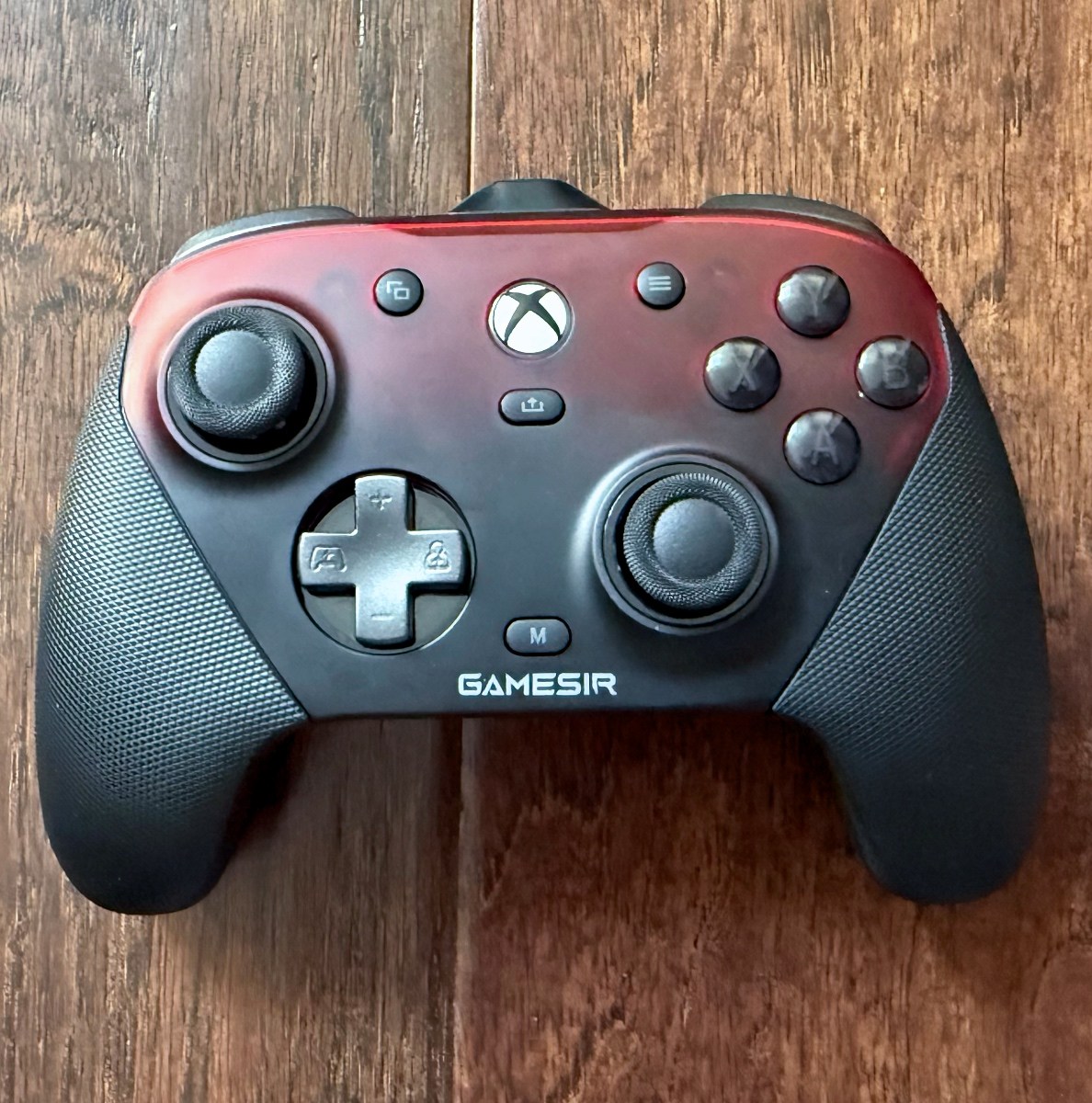 GameSir's G7 Pro controller on a brown background.