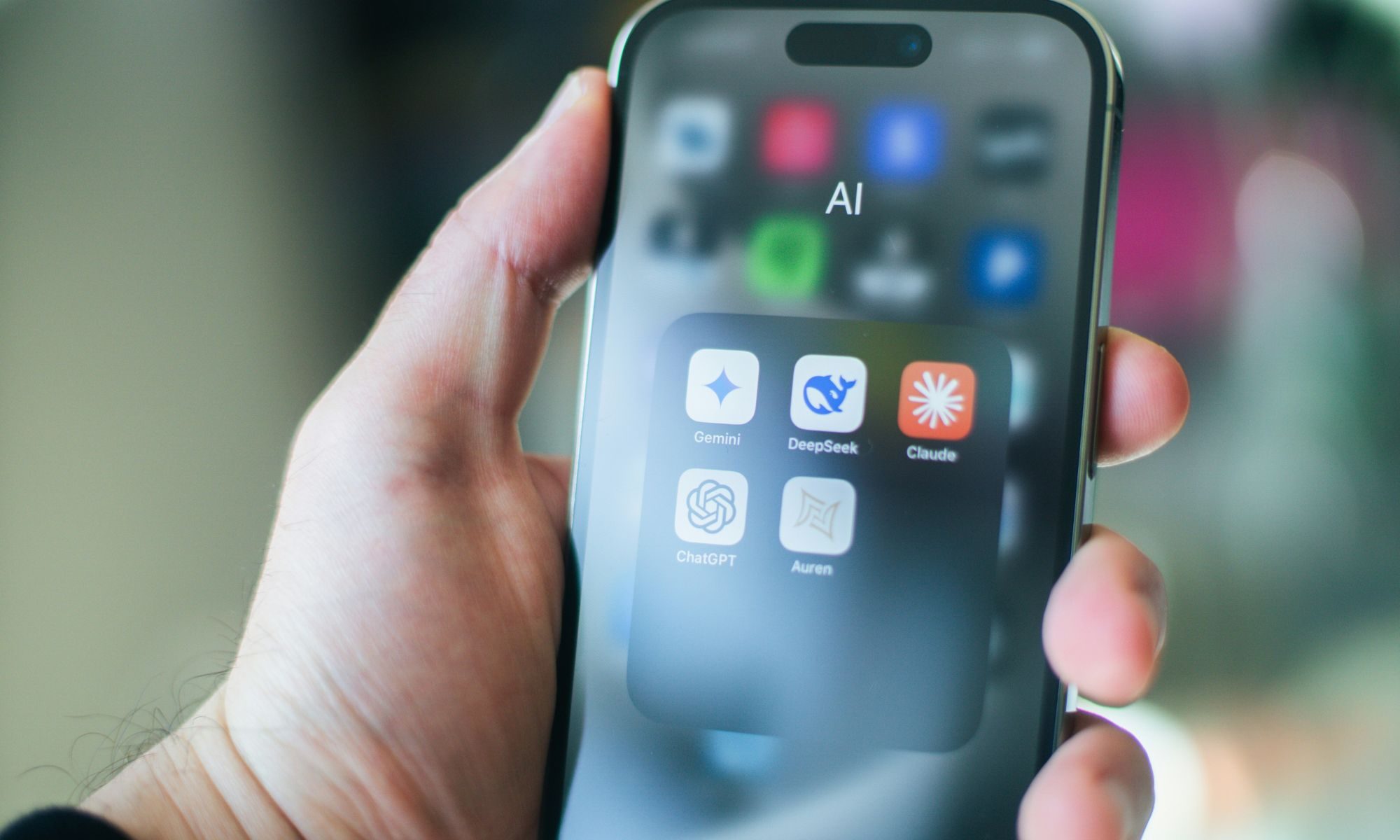 average-users-break-past-ai-safety-gemini-chatgpt