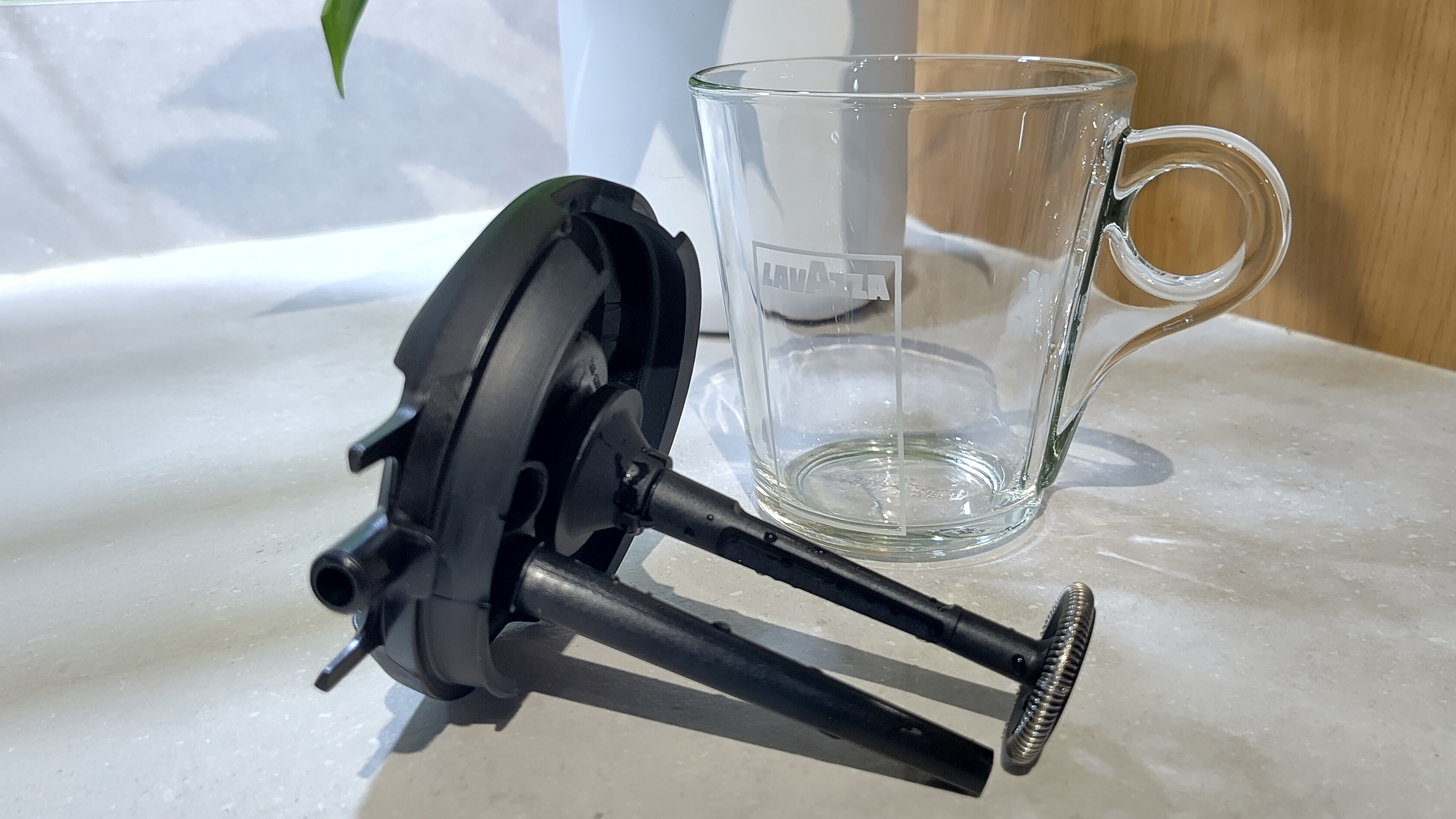 Milk frothing cup for Lavazza A Modo Mio Deséa coffee maker