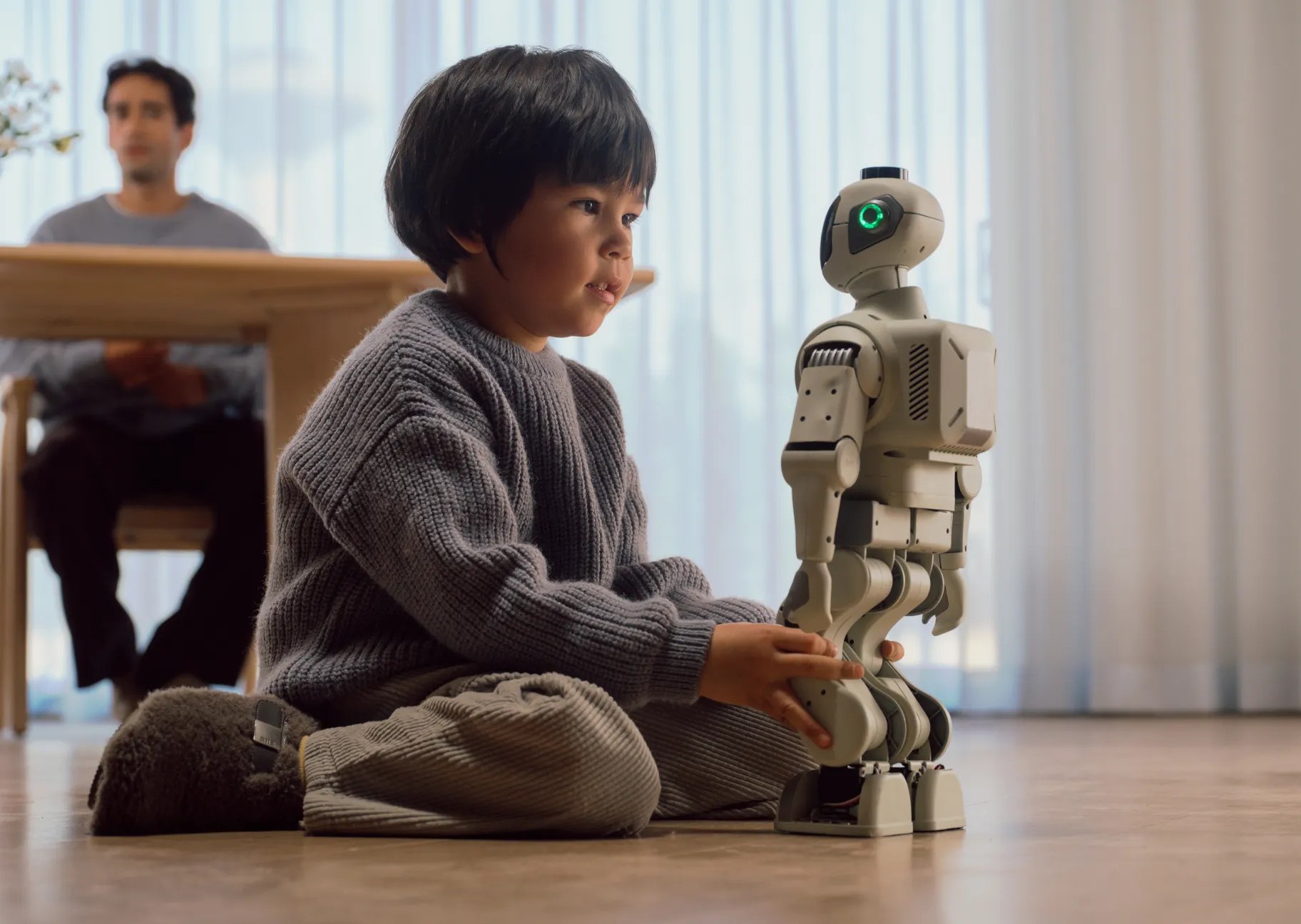 A child playing with Zeroth’s M1