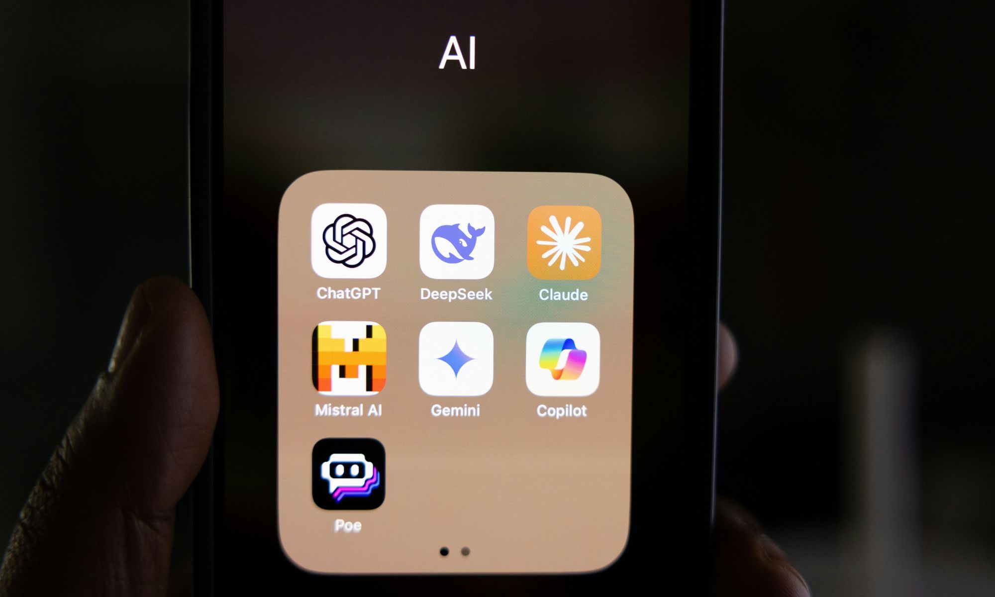phone-showing-ai-chatbots