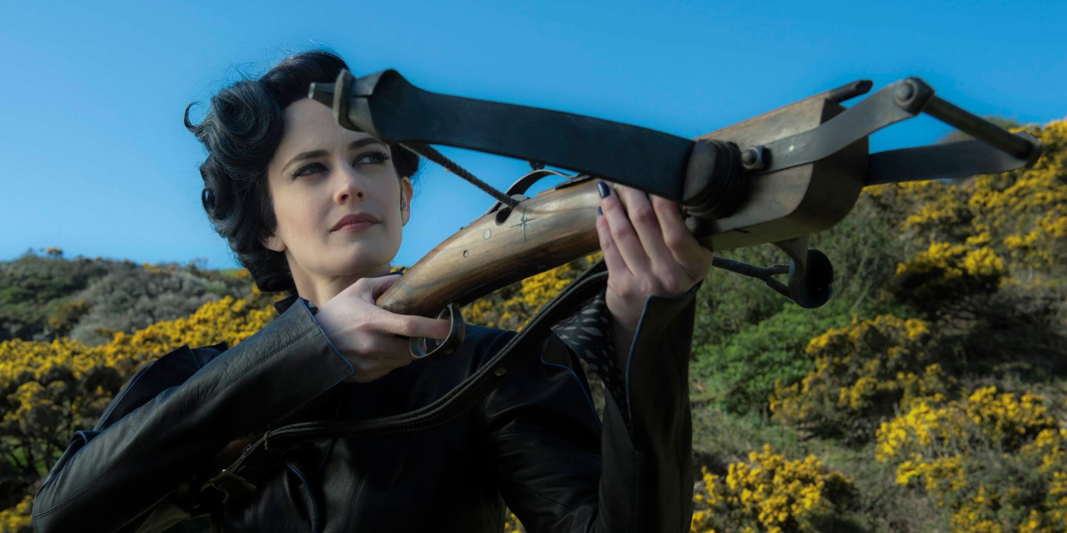 Eva Green in a scene from Miss Peregrine's Home for Peculiar Children.