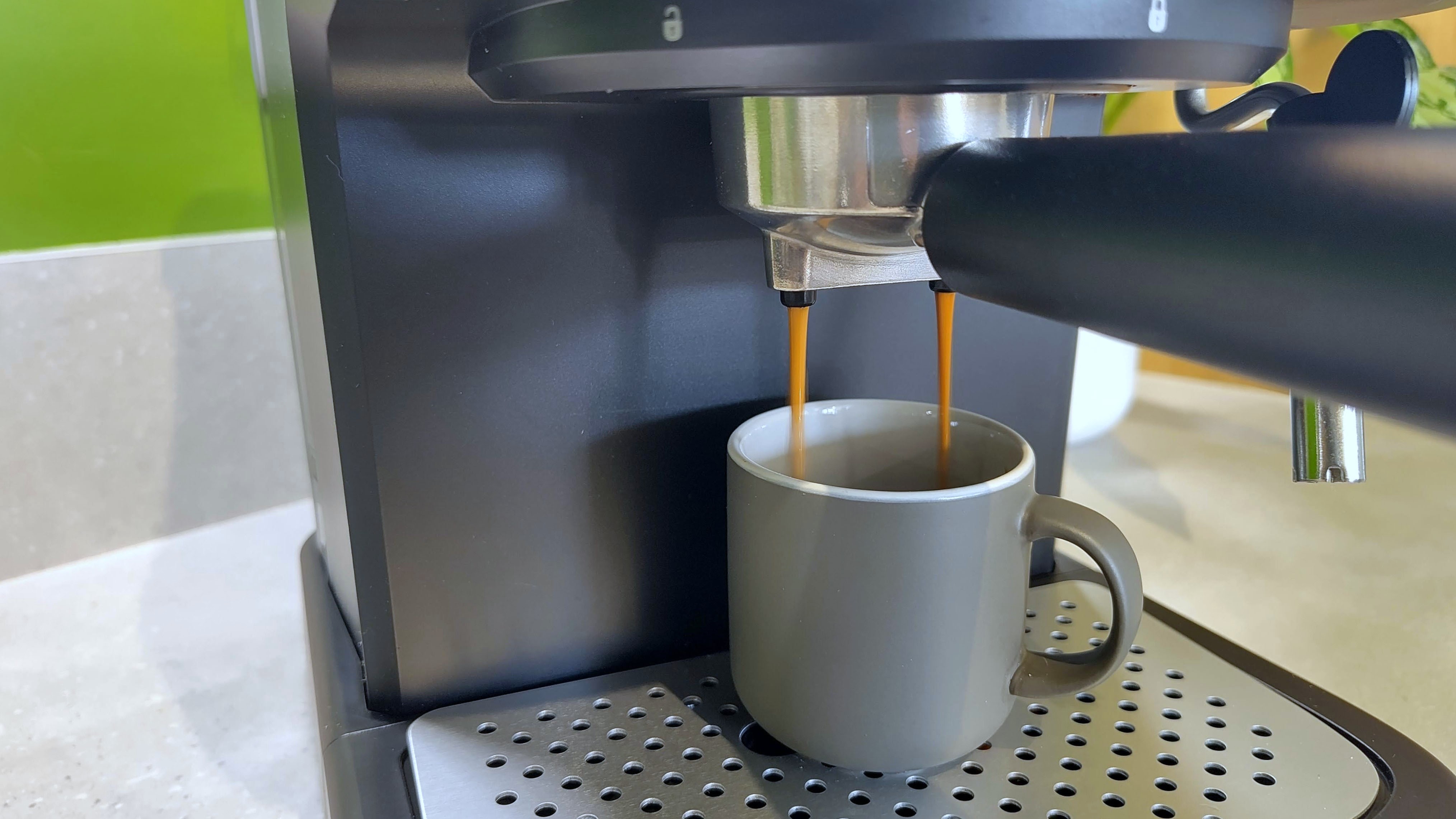 Russell Hobbs Everyday Espresso Machine dispensing espresso