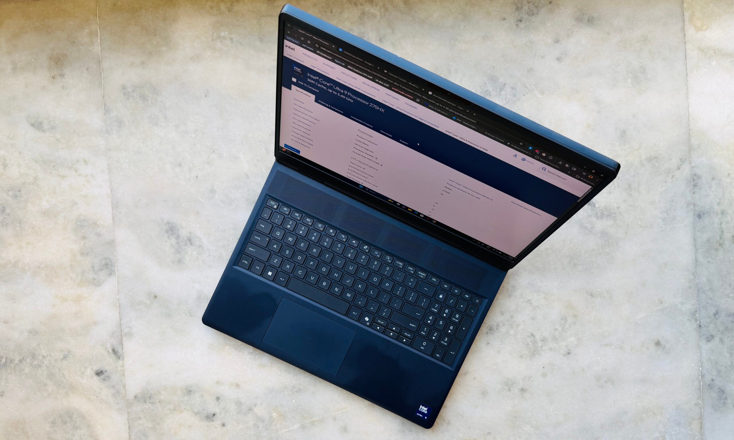 Dell Alienware 16X Aurora gaming laptop