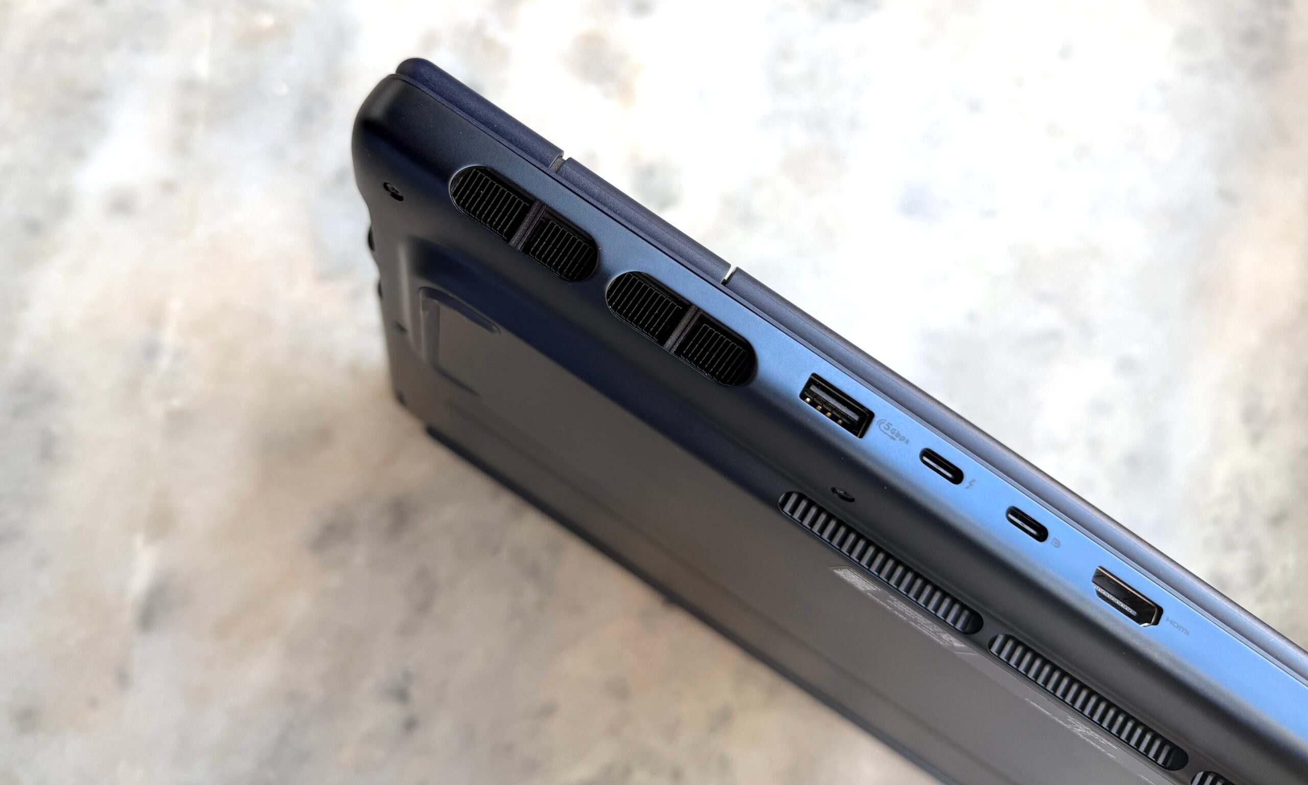 Dell Alienware 16X Aurora gaming laptop