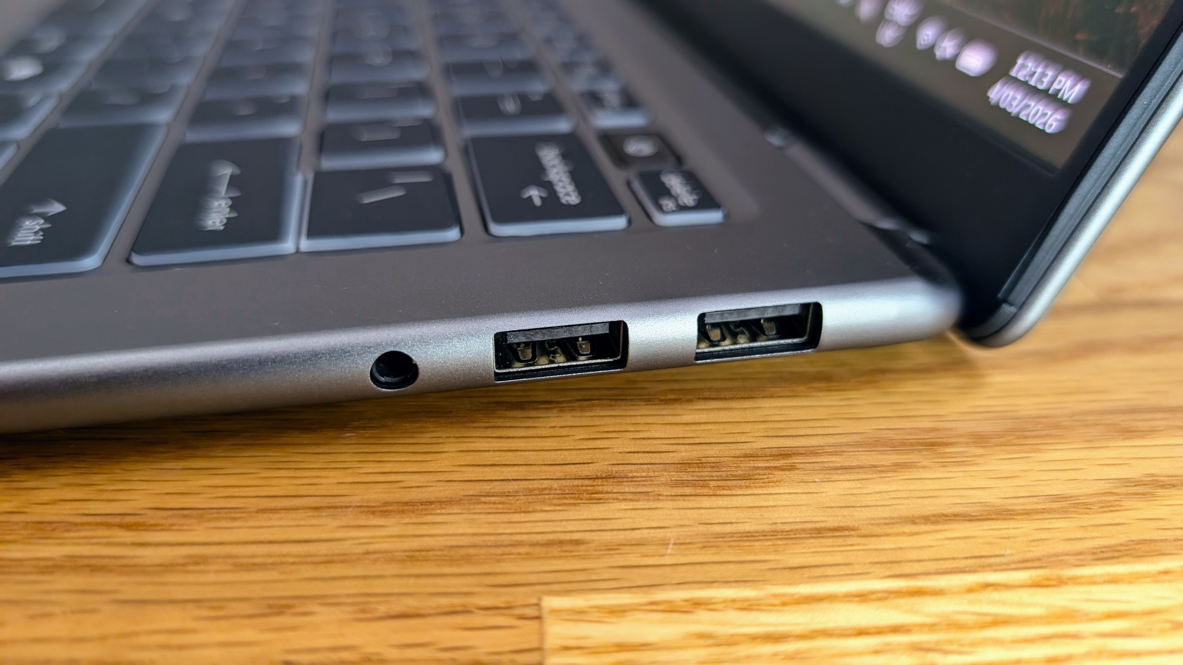 MSI Prestige 14 AI+ close up of right hand side ports