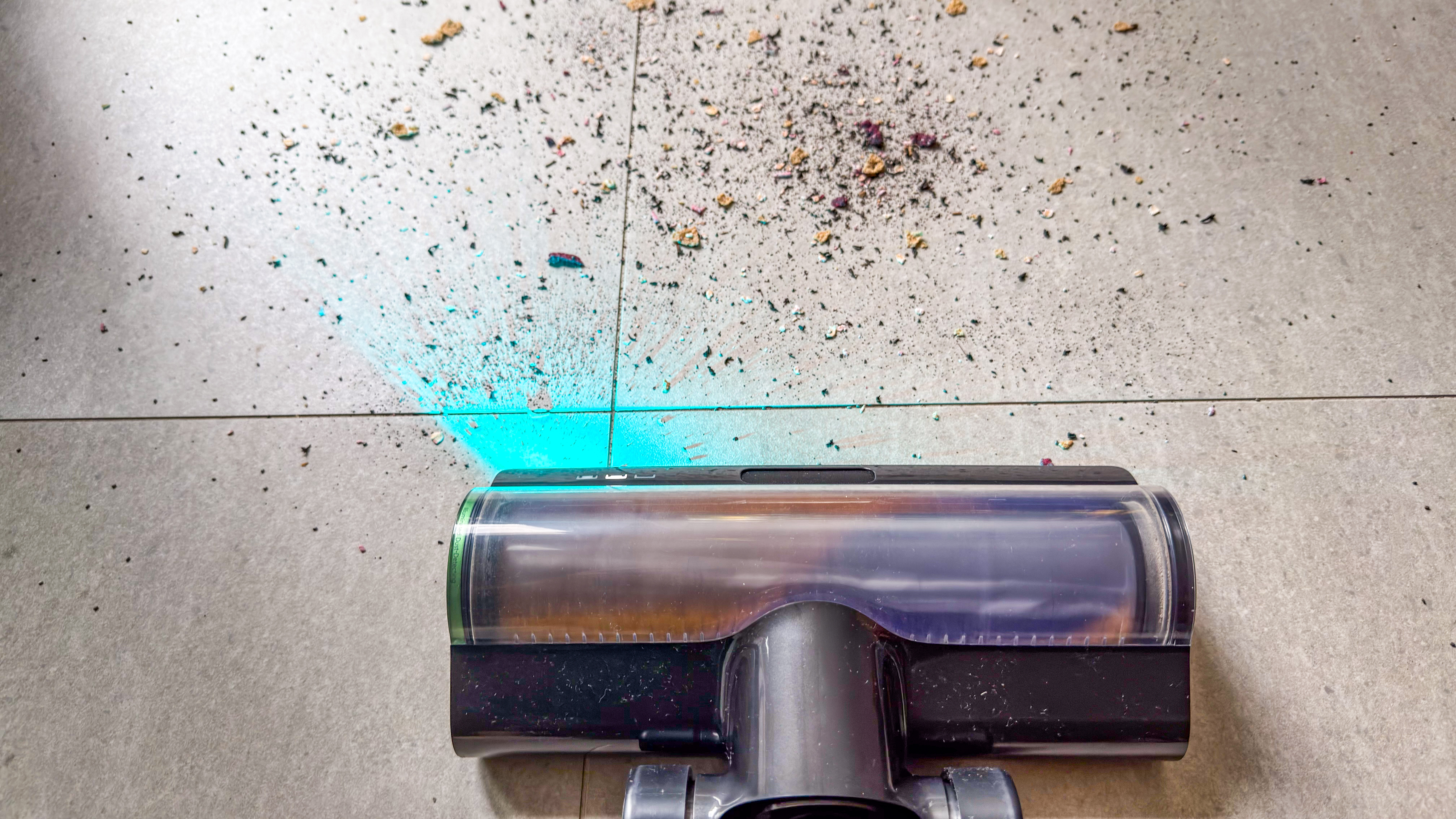 Dreame Z50 Station floorhead cleaning a dirty floor