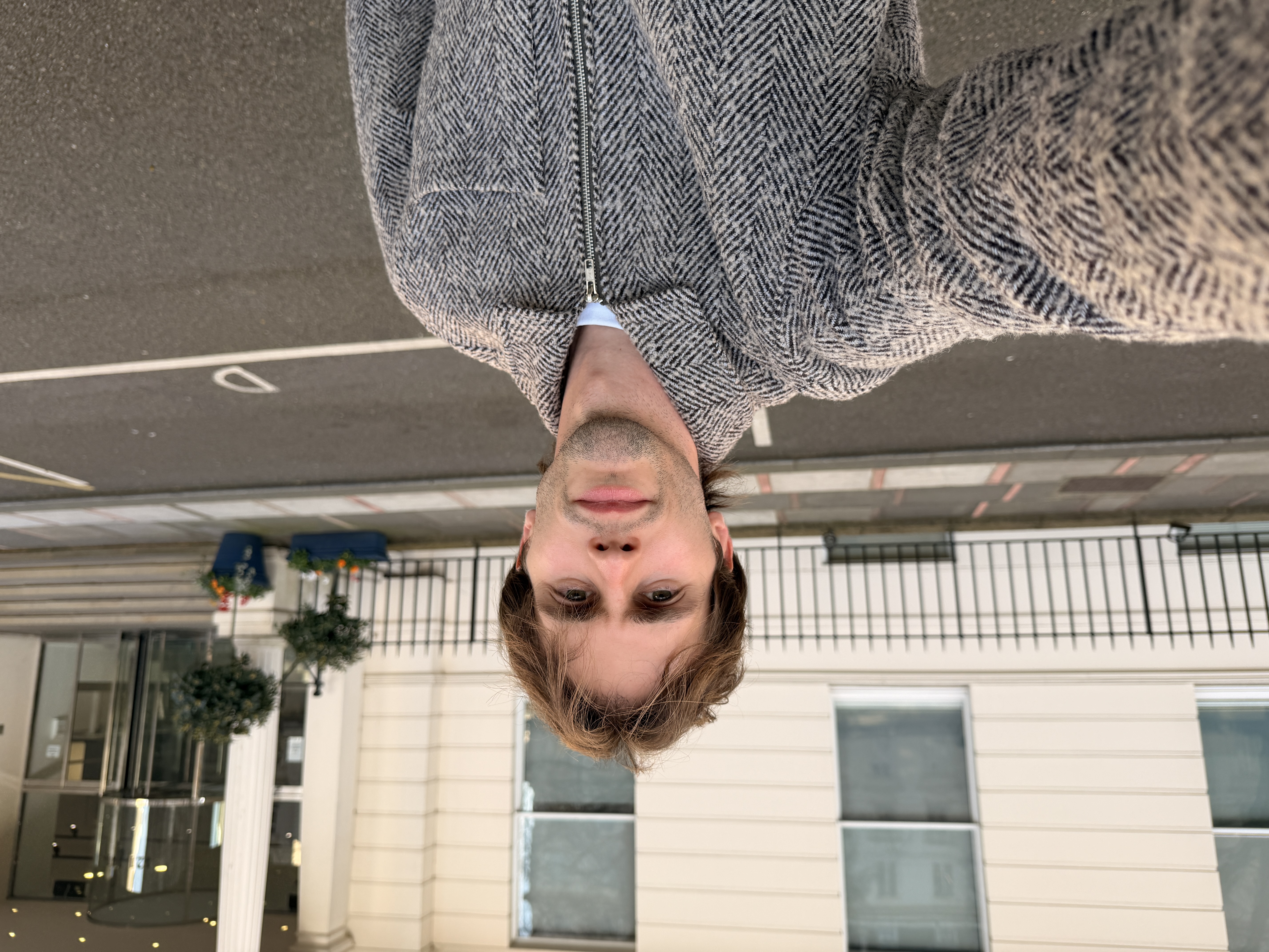 iPhone 17 Pro selfies