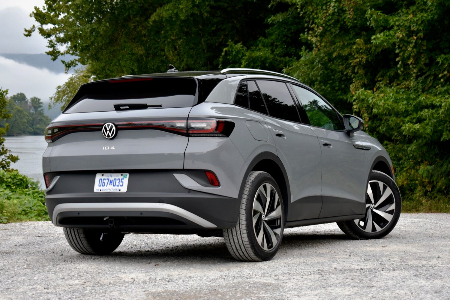 Rear three quarter view of the 2021 Volkswagen ID.4 AWD.