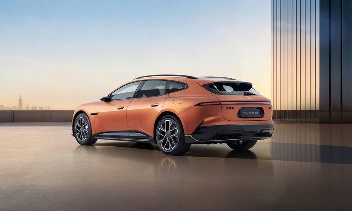 Avatr 06T Smart Sports Sedan from the back