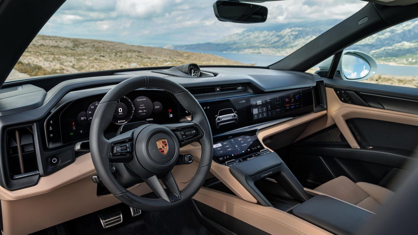 Porsche Cayenne Coupe electric interior