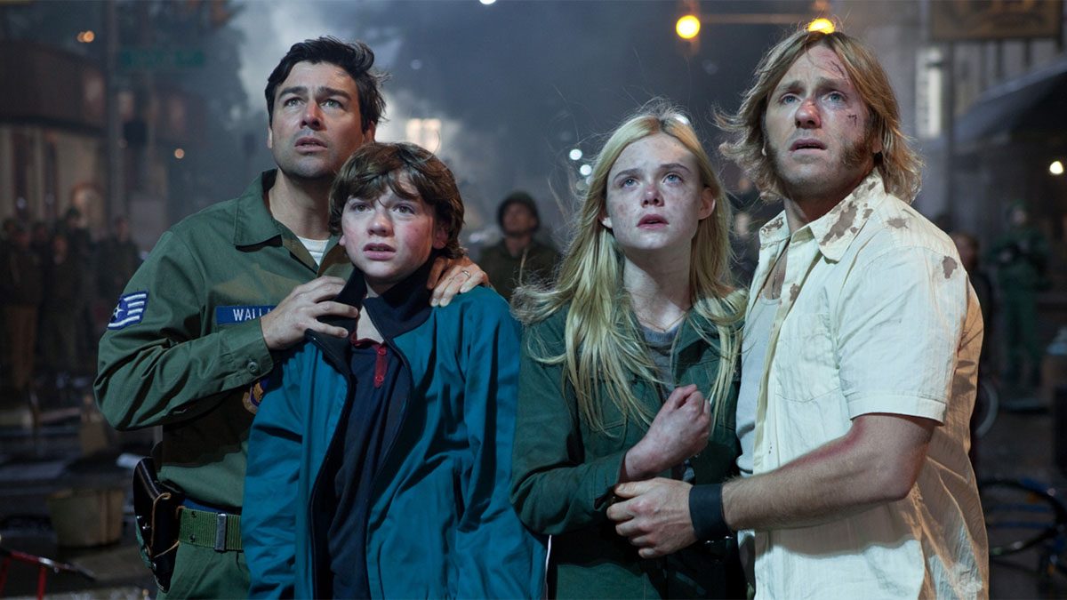 The cast of Super 8 looking upward.