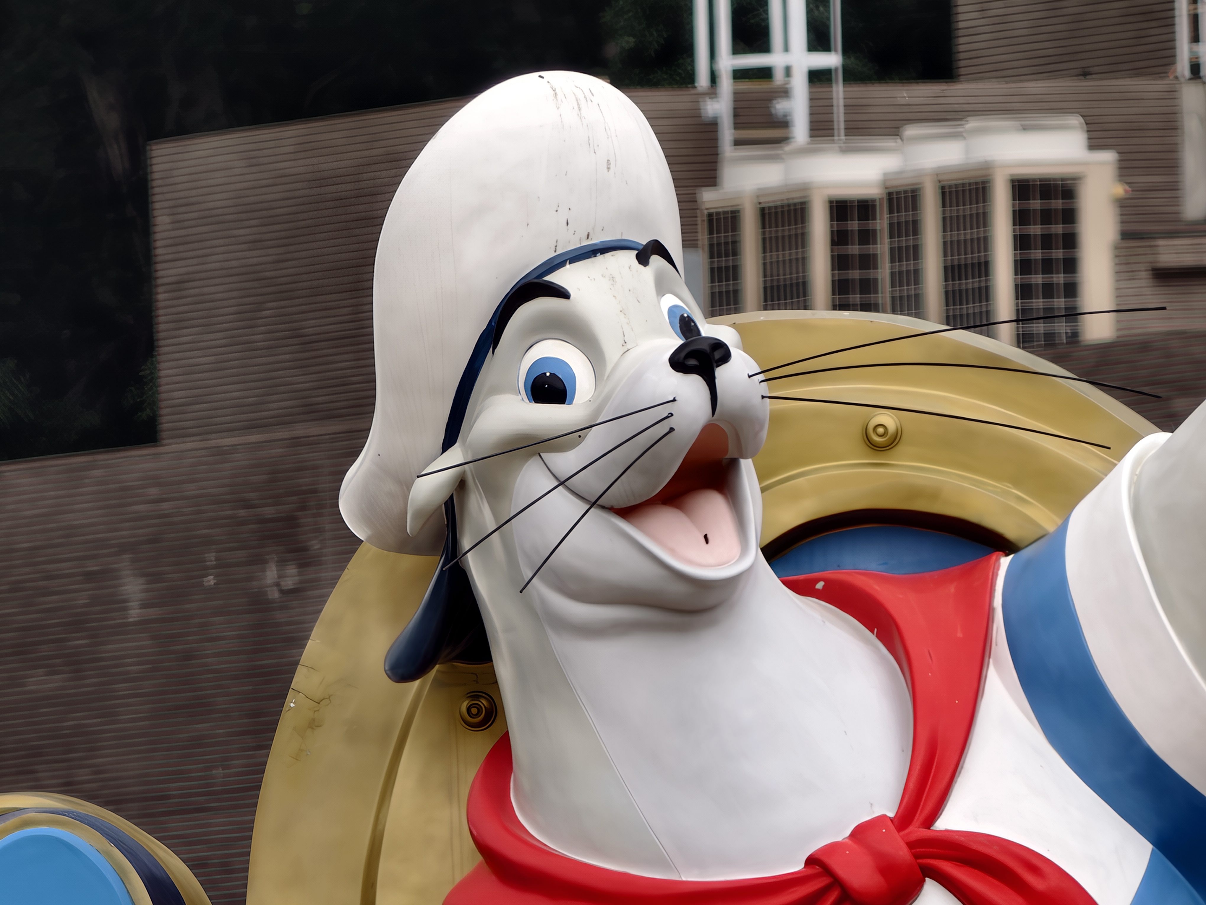 Ocean Park logo shot on Vivo X300 Ultra with its 400mm add-on teleconverter lens.