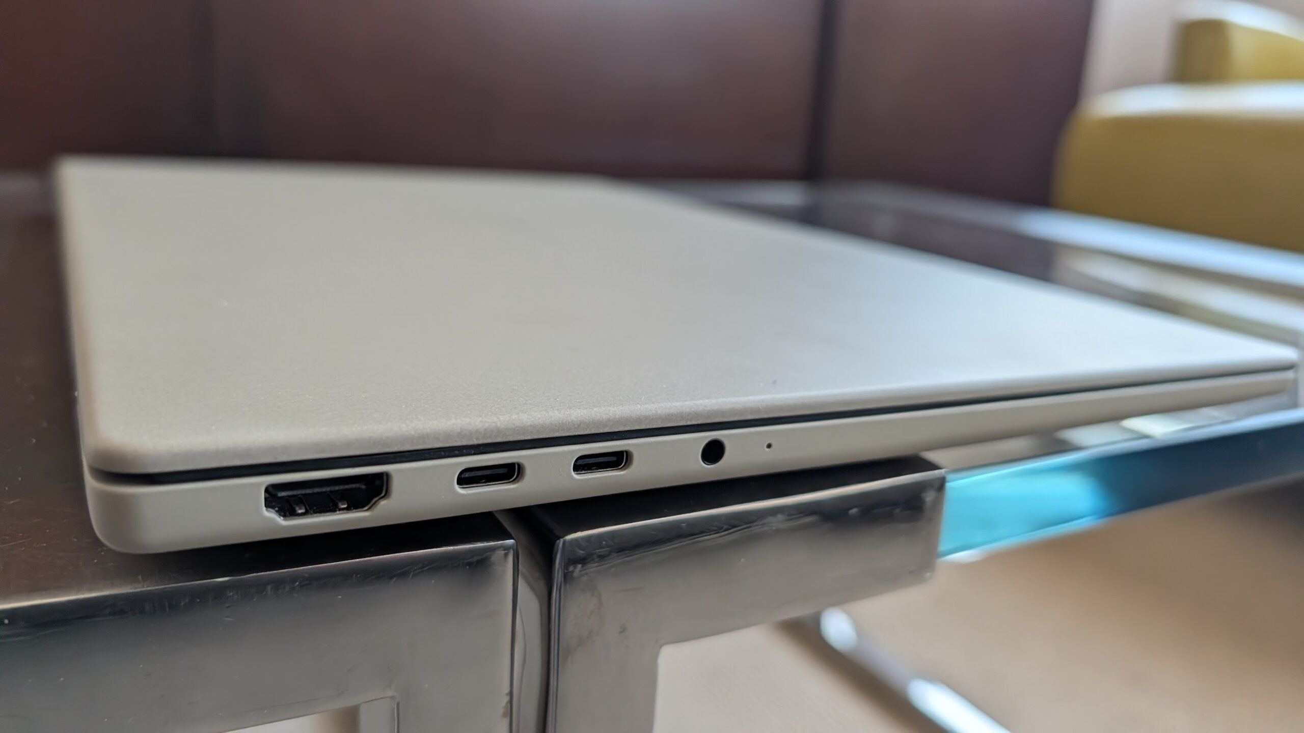 Asus Zenbook A16