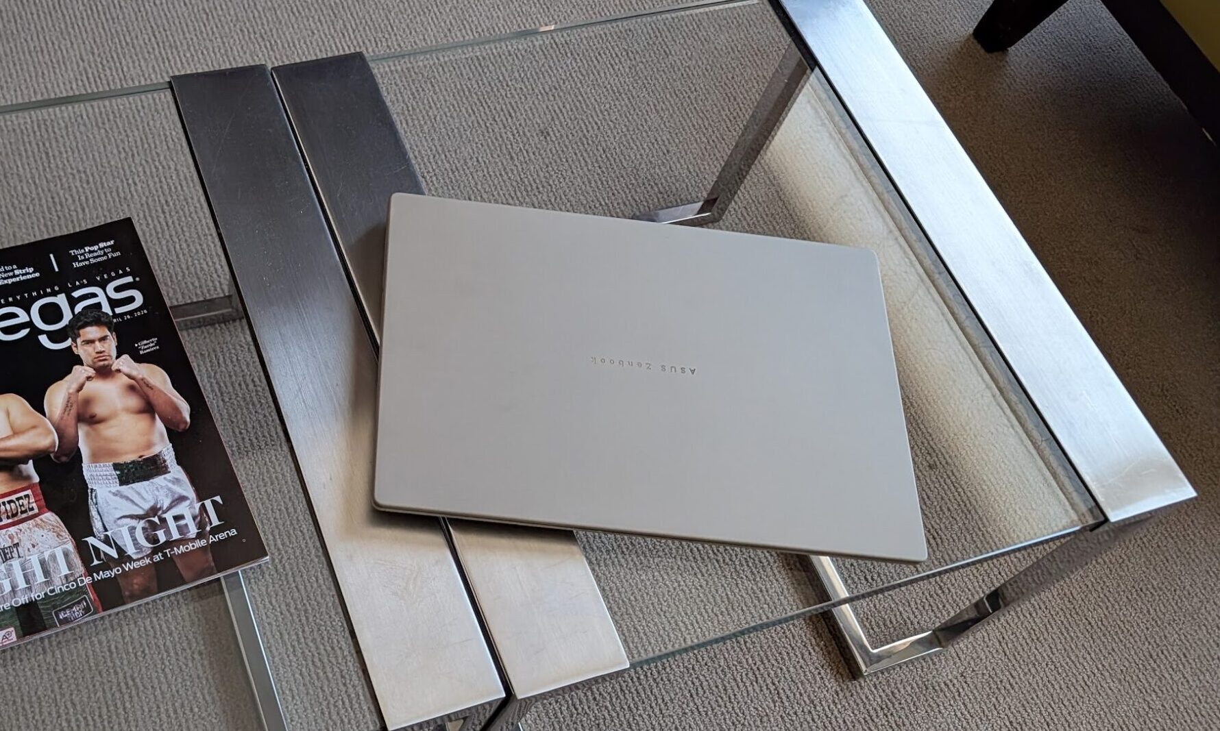 Asus Zenbook A16