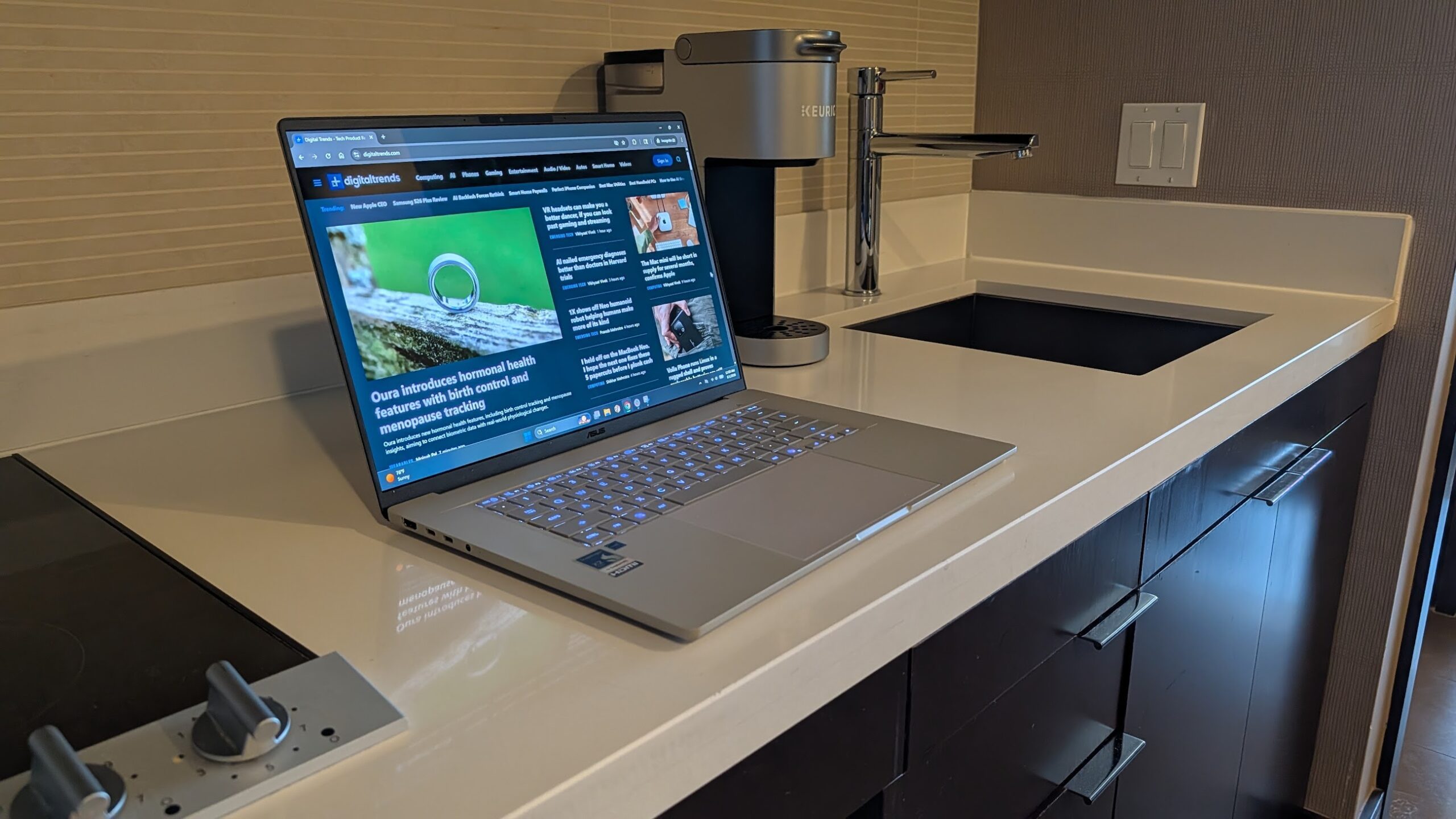 Asus Zenbook A16