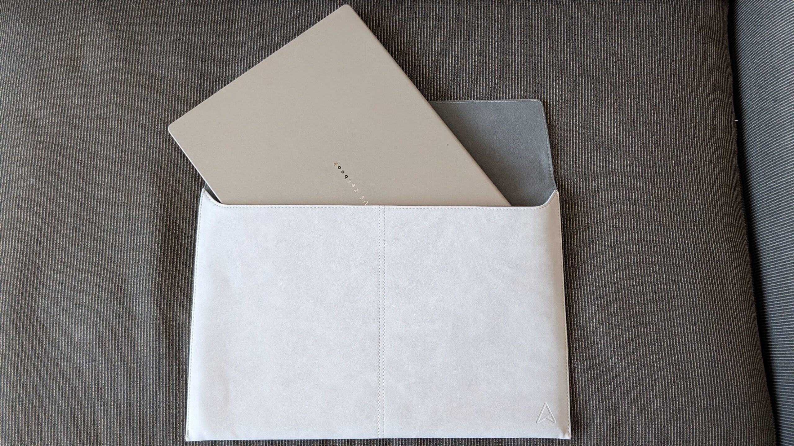 Asus Zenbook A16