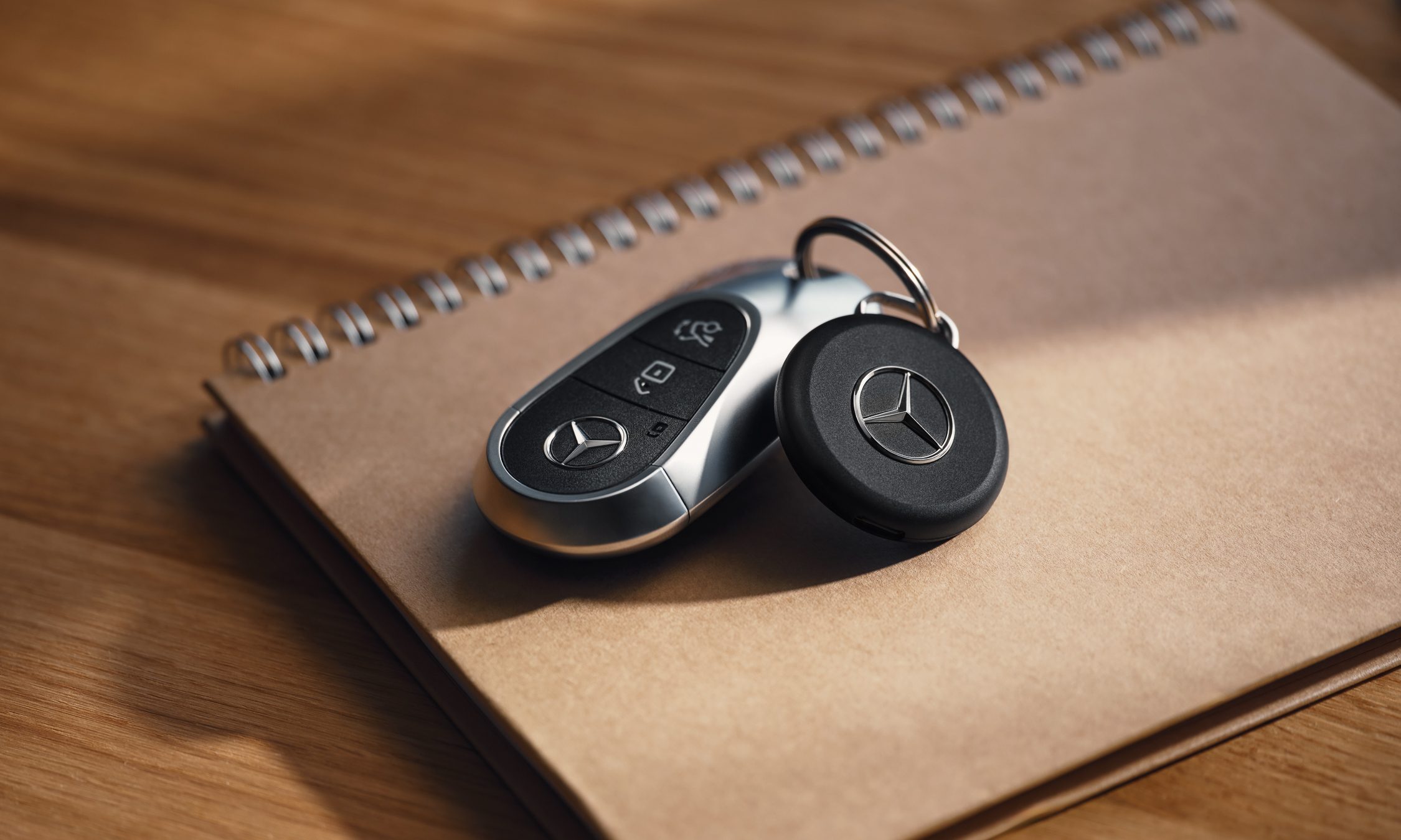 Chipolo Loop tracker