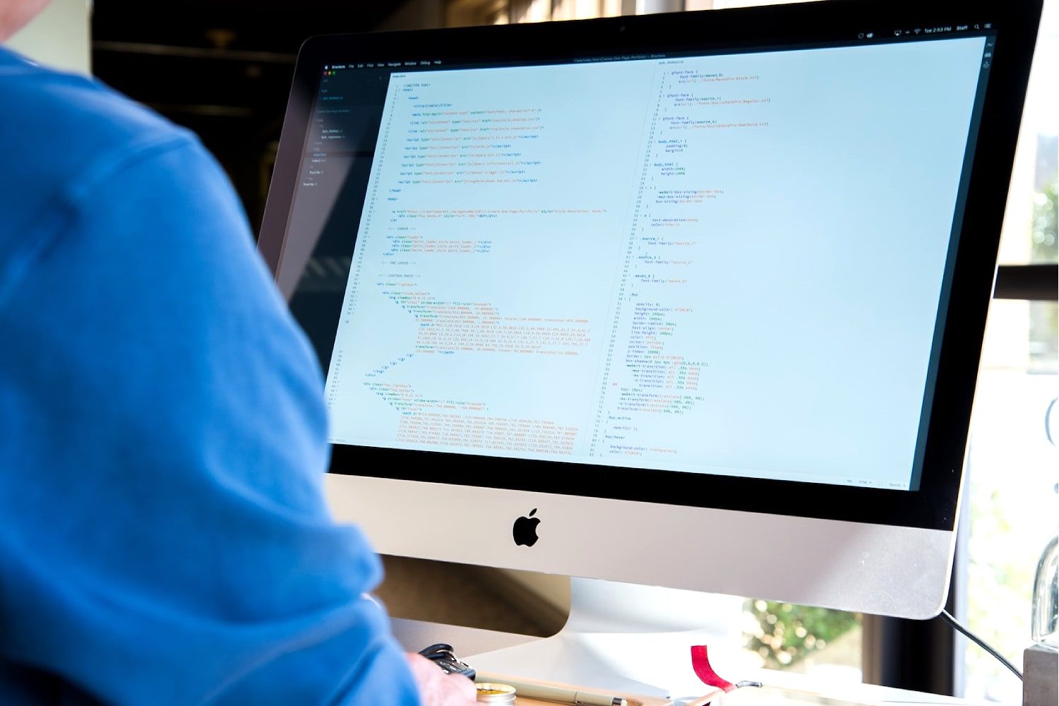 Coding on a Mac using virtual machines via VMWare Fusion Pro.