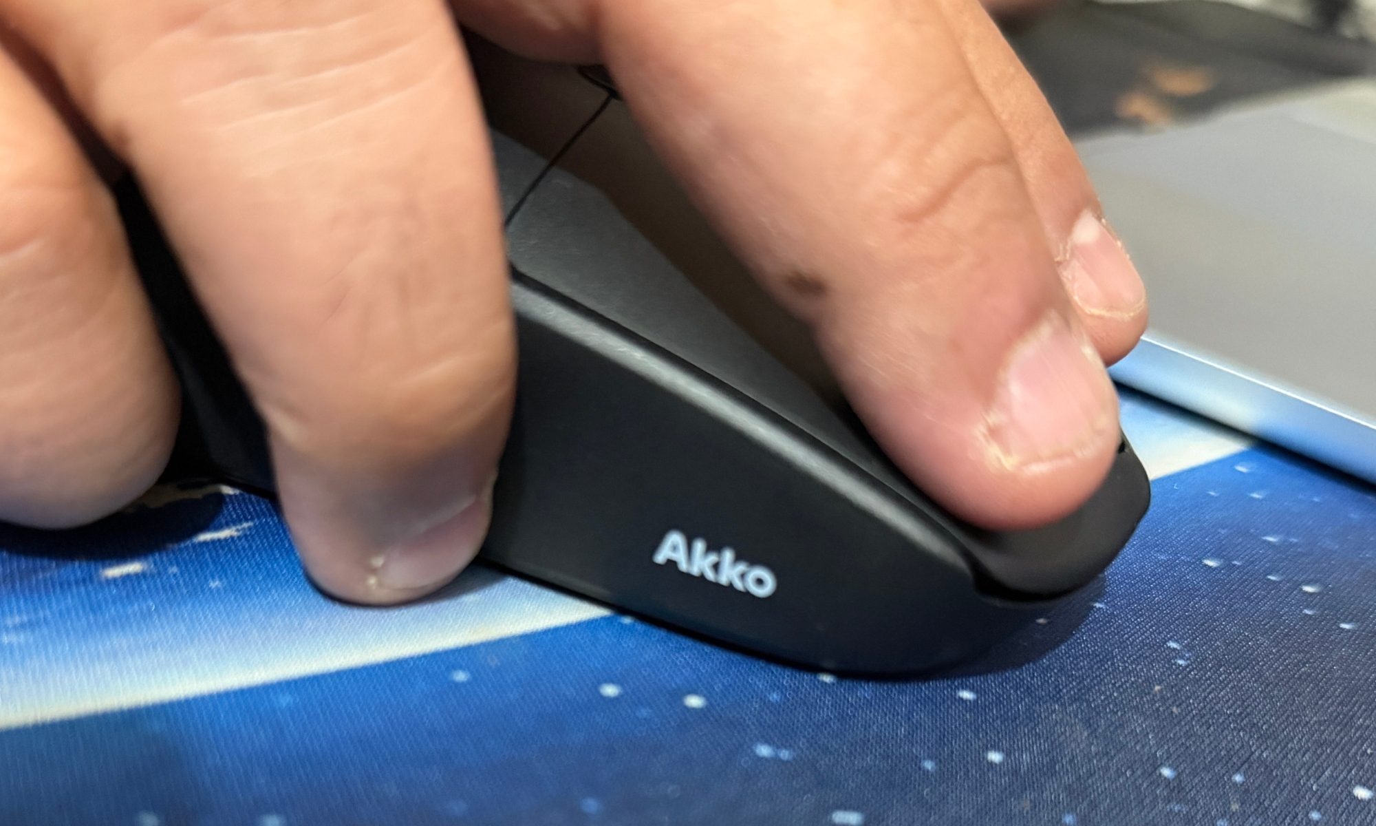 Akko Dash V9 Ultra mouse.