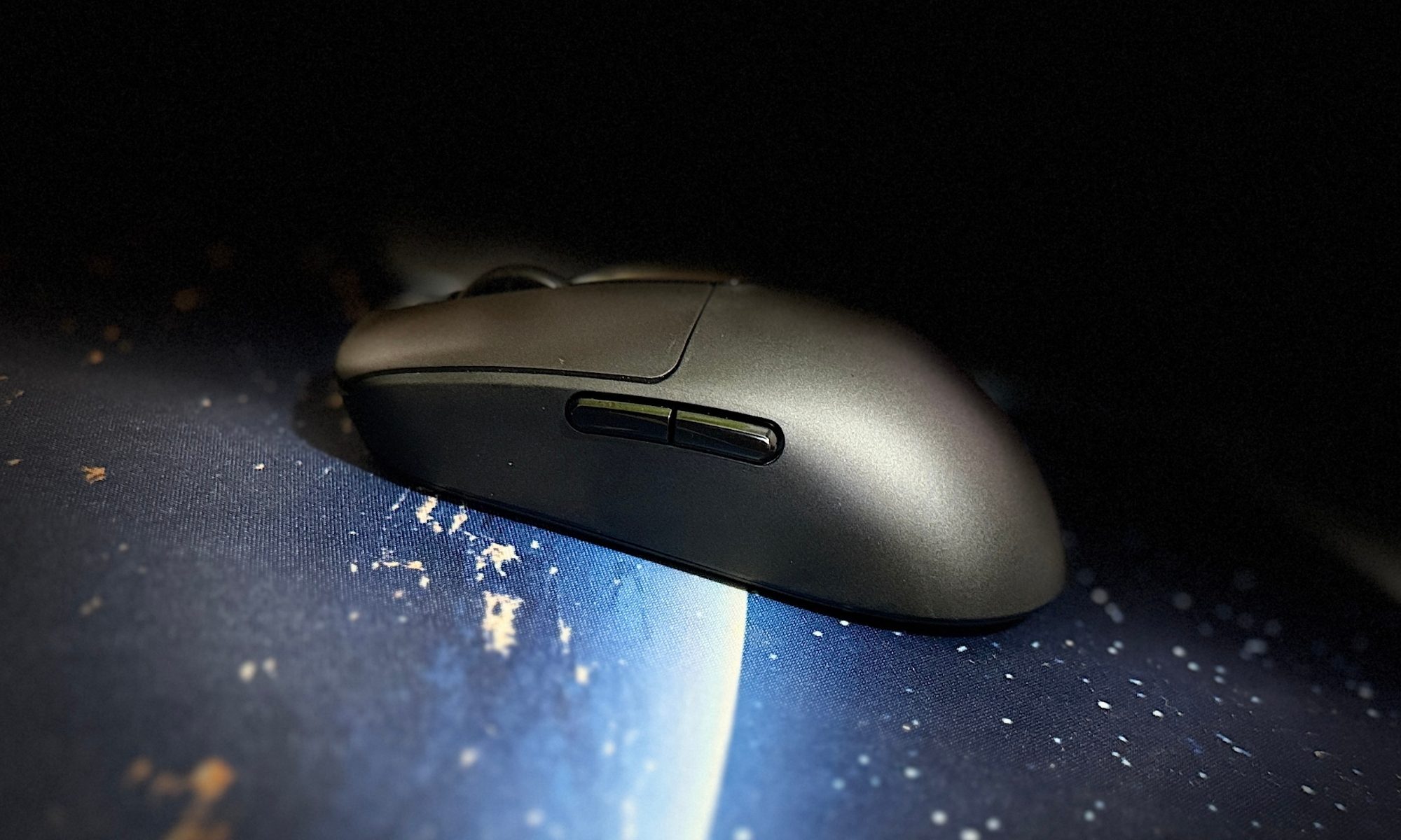 Akko Dash V9 Ultra mouse.