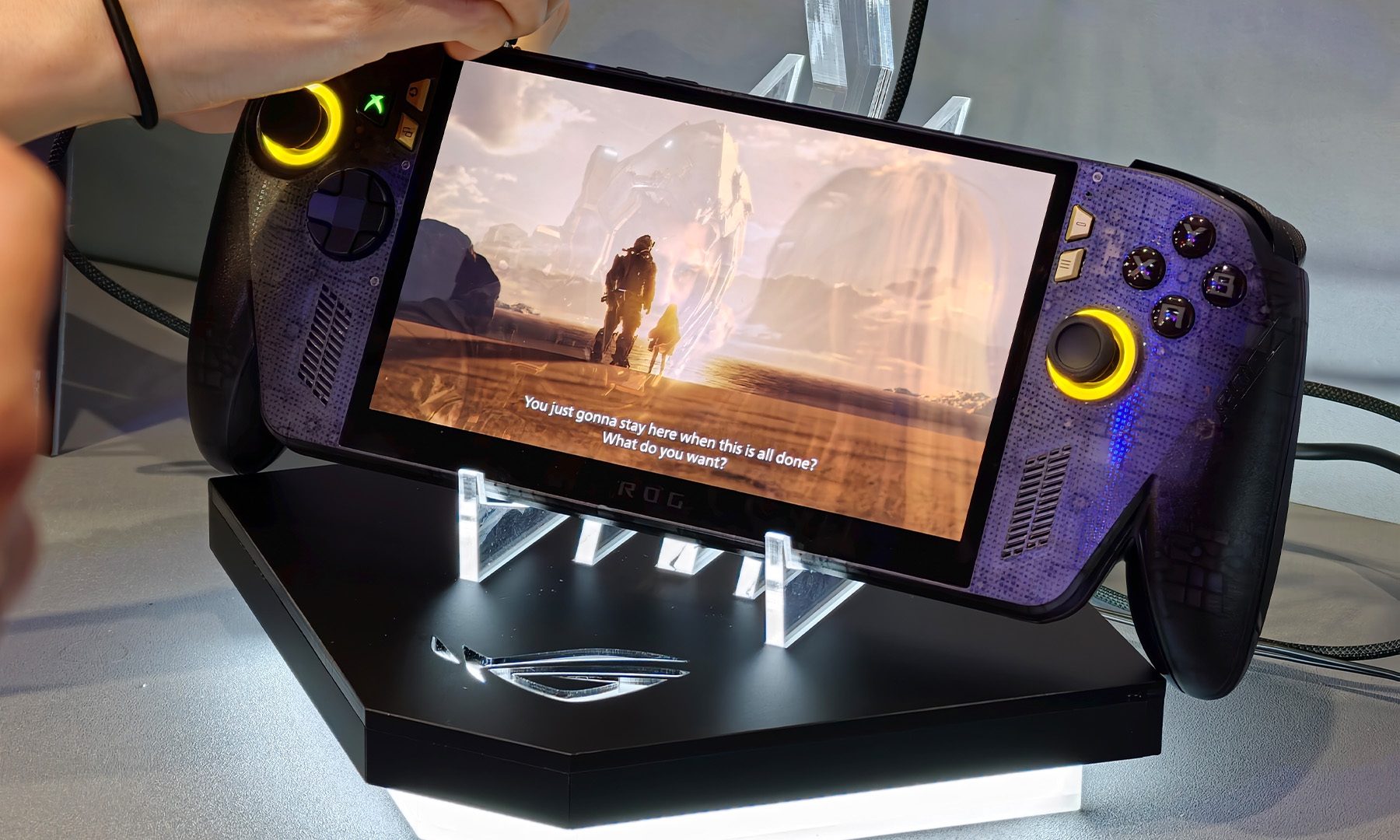 ASUS ROG Xbox Ally X20 Anniversary Edition Hands On
