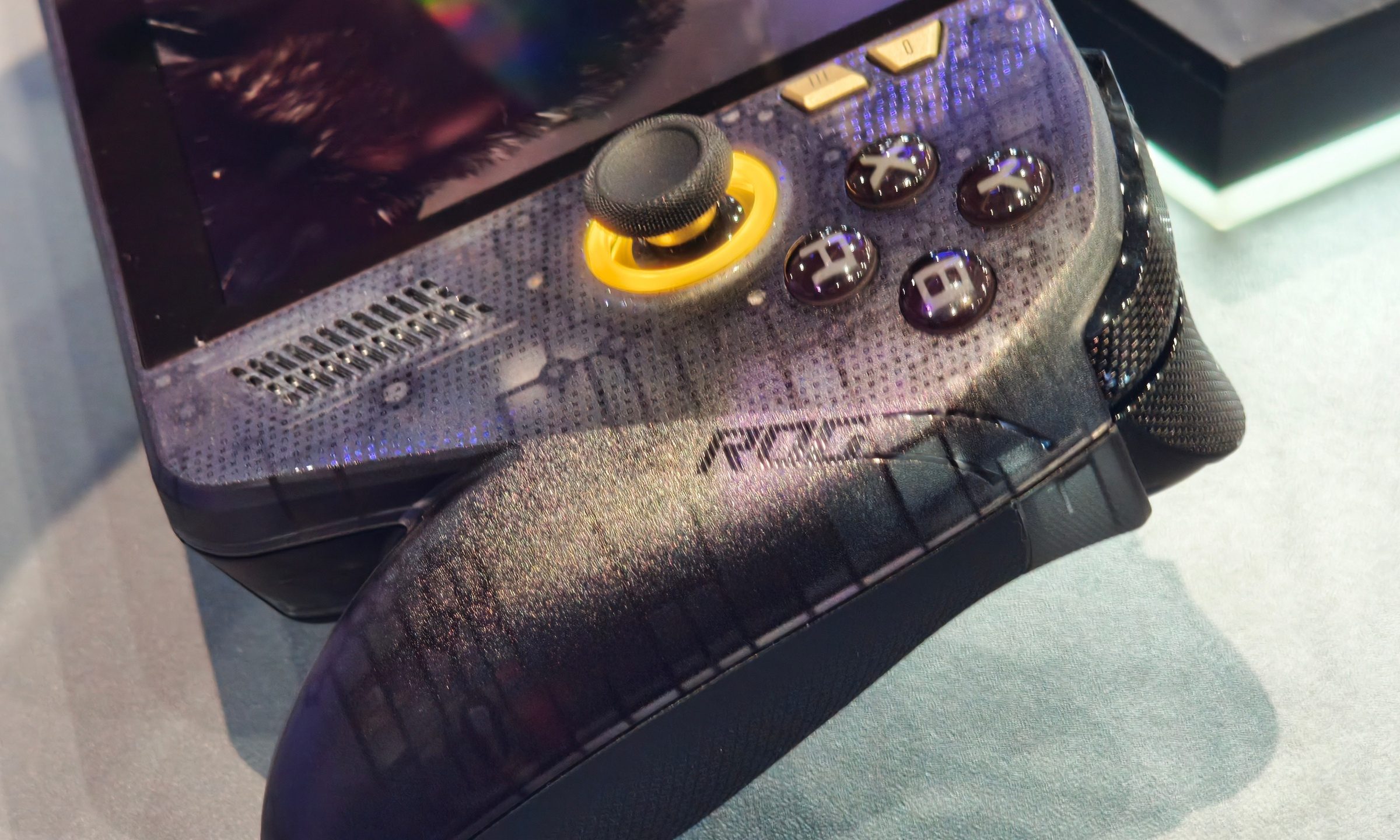 ASUS ROG Xbox Ally X20 Bundle TMR joysticks and rubberized grip